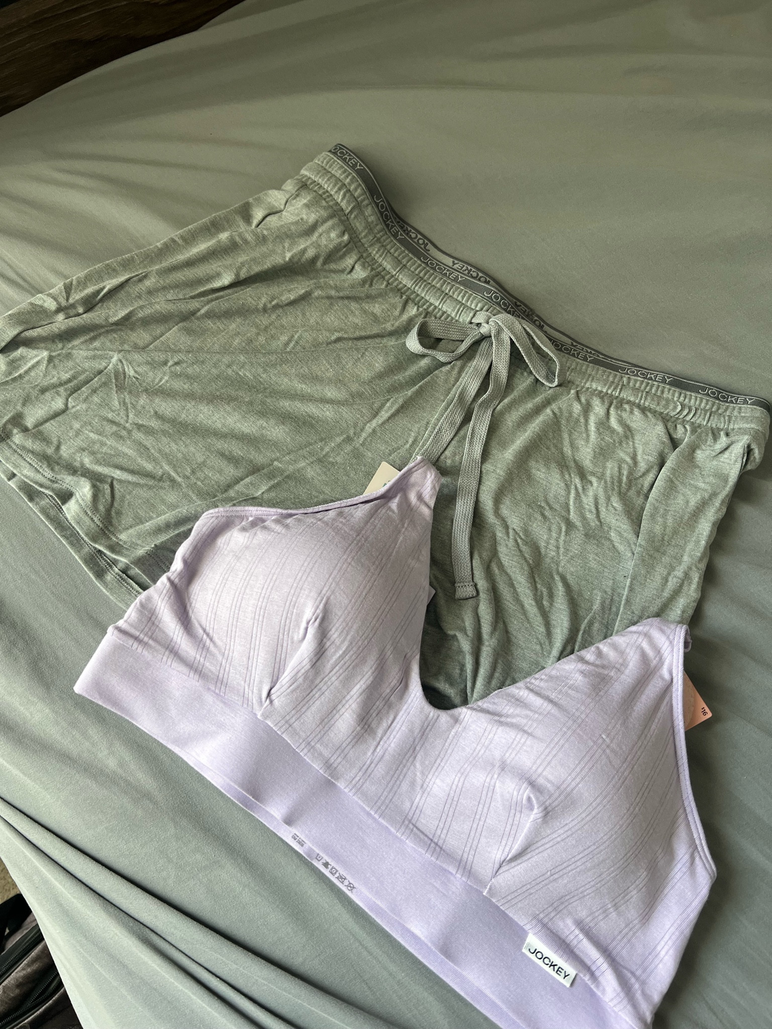 The softest loungewear 😍

#LTKsalealert #LTKfindsunder50 #LTKGiftGuide