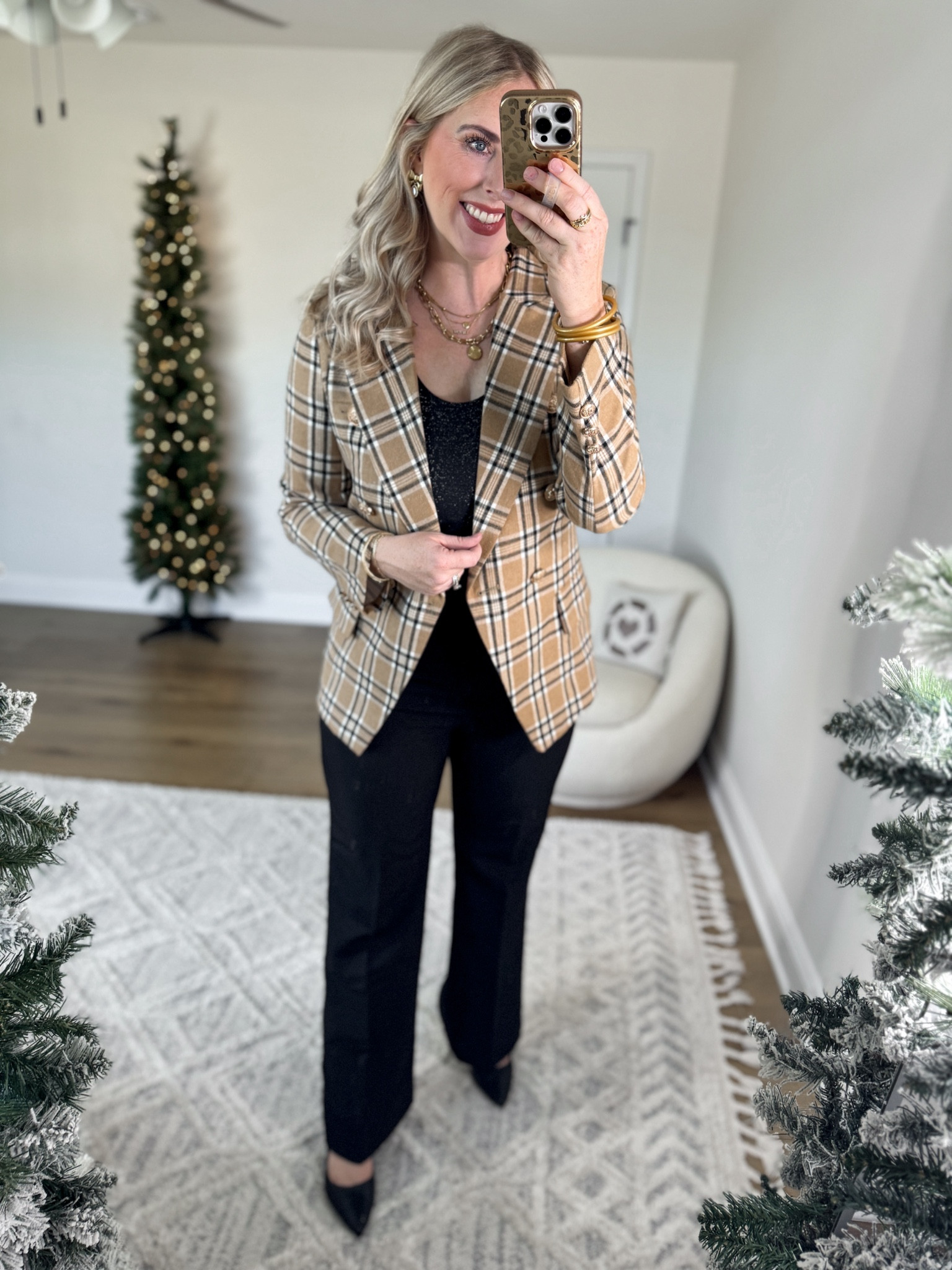 Weekend Walmart Wins try on
Plaid blazer- medium, runs small, I’d size up!
Metallic bodysuit- medium 
Trouser pants- tts 

#LTKWorkwear #LTKFindsUnder50 #LTKHoliday