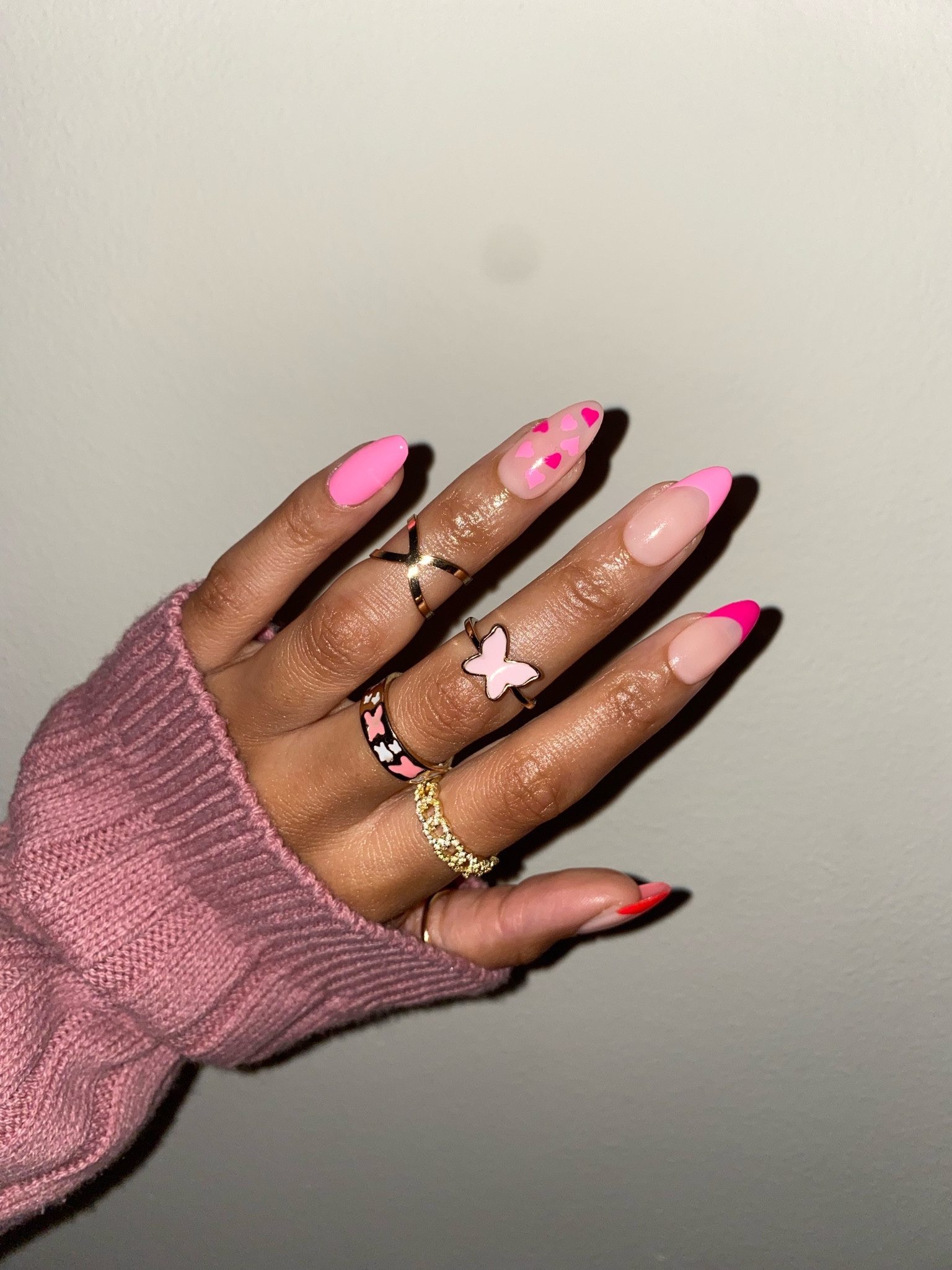 Heart and French tip Valentine’s Day nail inspo

#LTKbeauty #LTKGiftGuide #LTKFind