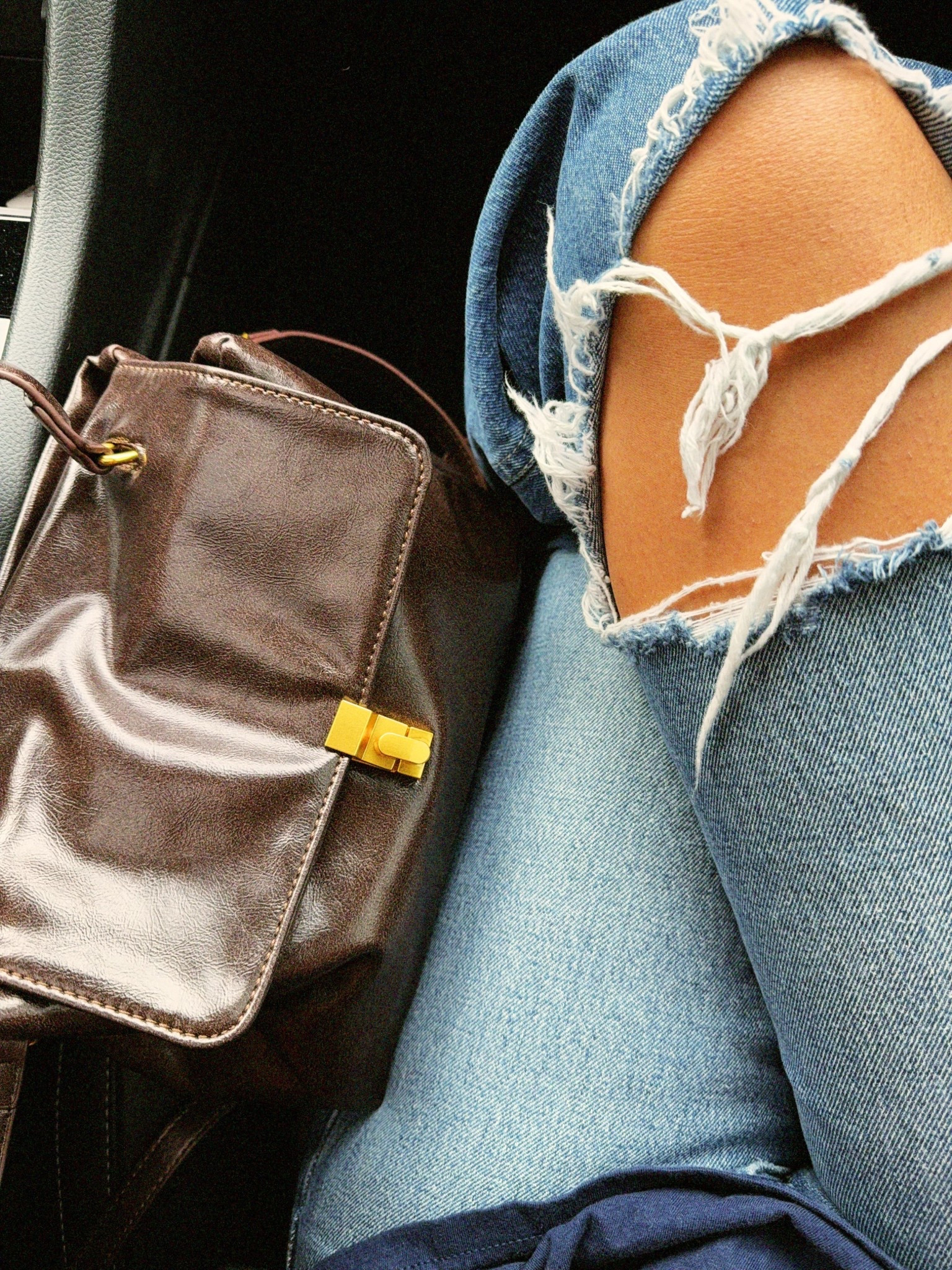 Obsessed with this purse. Perfect for fall 🤍

#LTKTravel #LTKSeasonal #LTKFallSale
