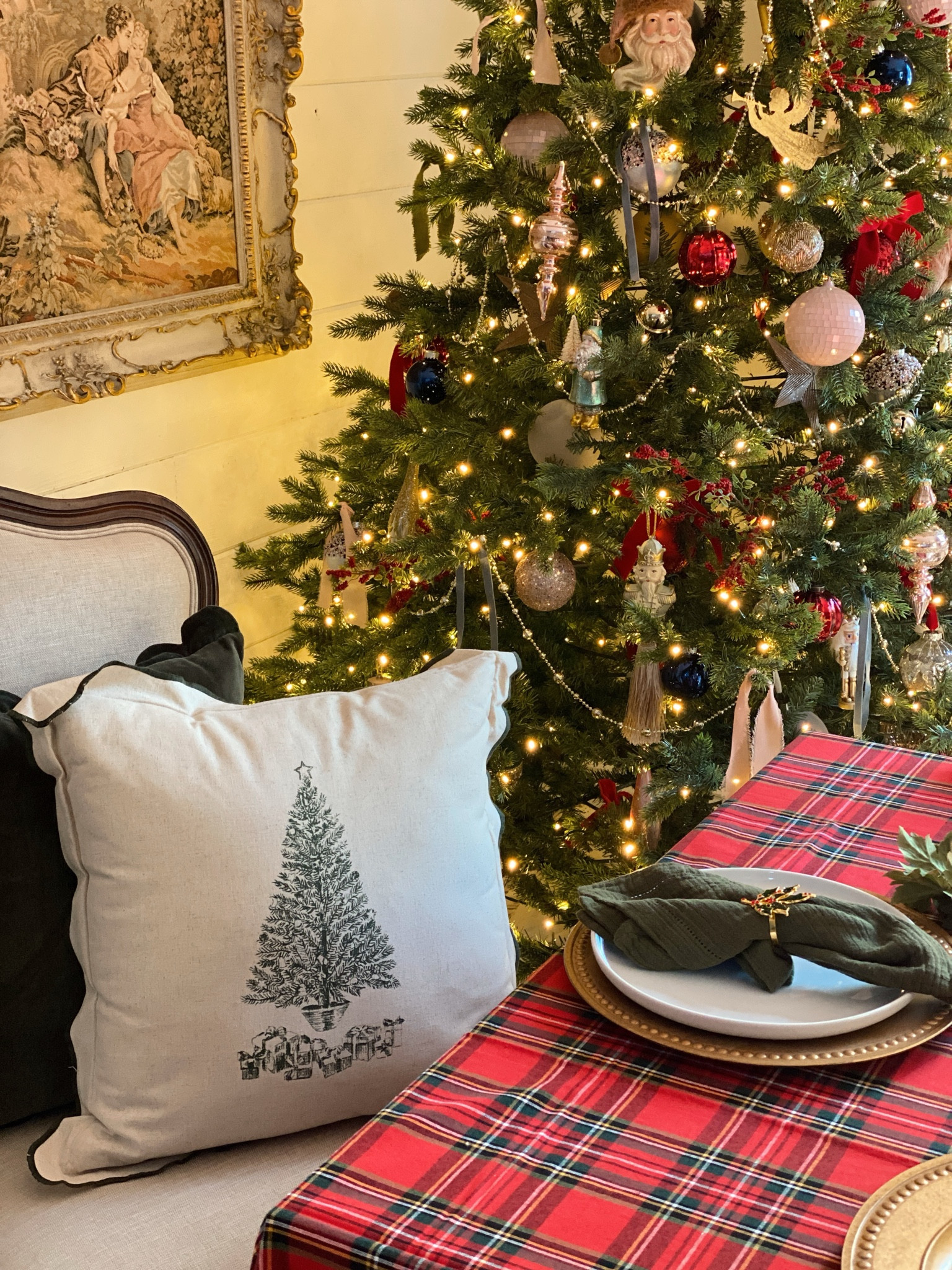 Currently enjoying this beautiful pillow in my dining area 🎄

#LTKHome #LTKSeasonal #LTKOver40