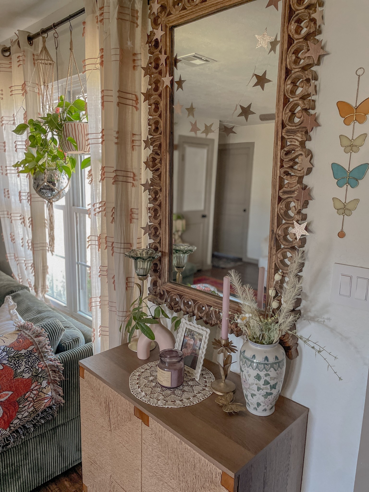 Cozy boho Amazon finds that instantly elevate your space 🌿✨
From colorful rugs and statement lighting to warm, earthy decor, these pieces bring that layered, lived-in look without the high price tag. Perfect for creating a moody but bright home filled with personality, plants, and texture.
Shop all my favorite cozy home decor finds linked here 💫

#amazonfinds #bohodecor #cozyhome #ltkhome #dopaminedecor #homedecorinspo