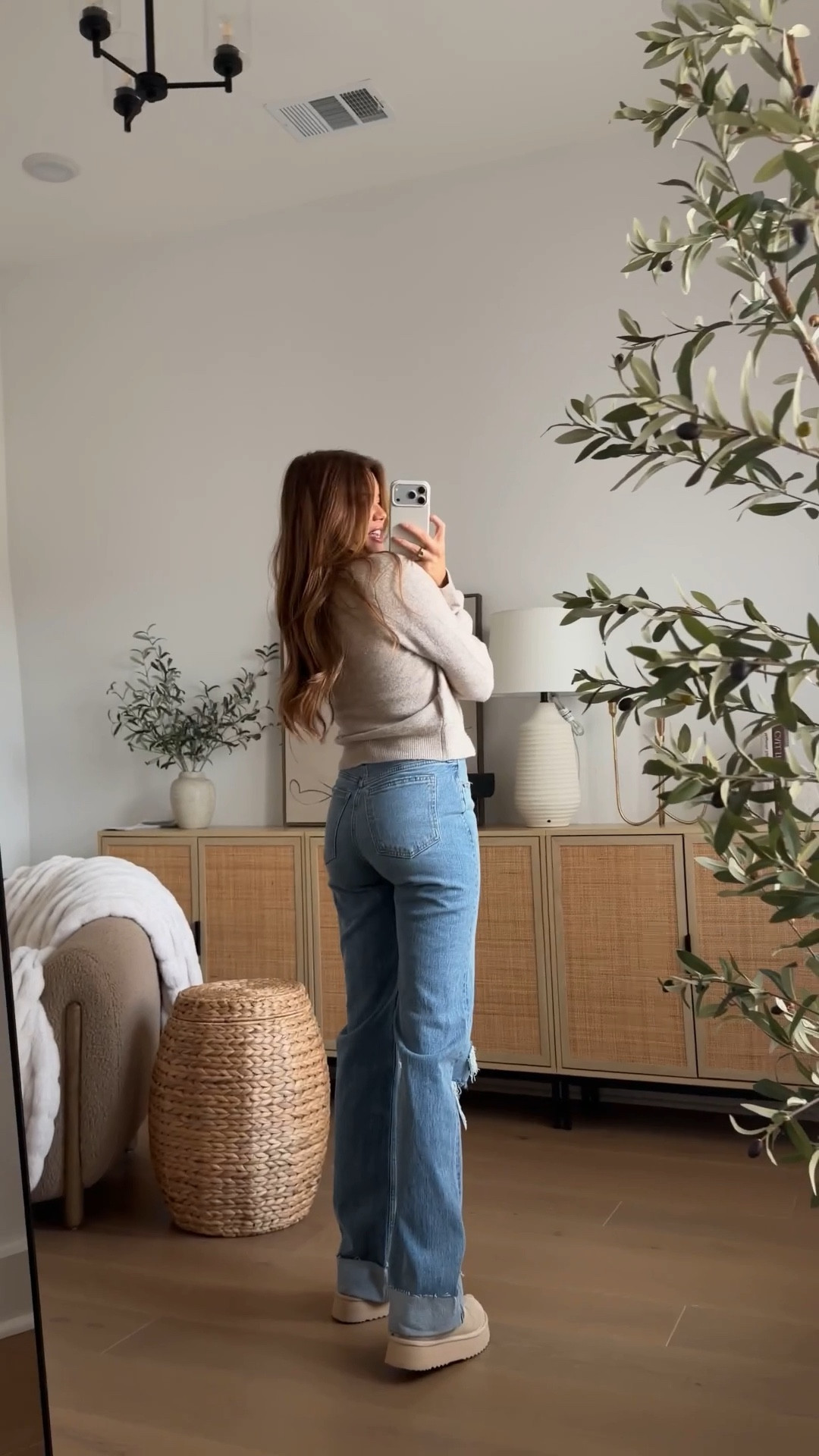 cardigan: xs // jeans: 24 regular (5’3) // bra tank: xxs 