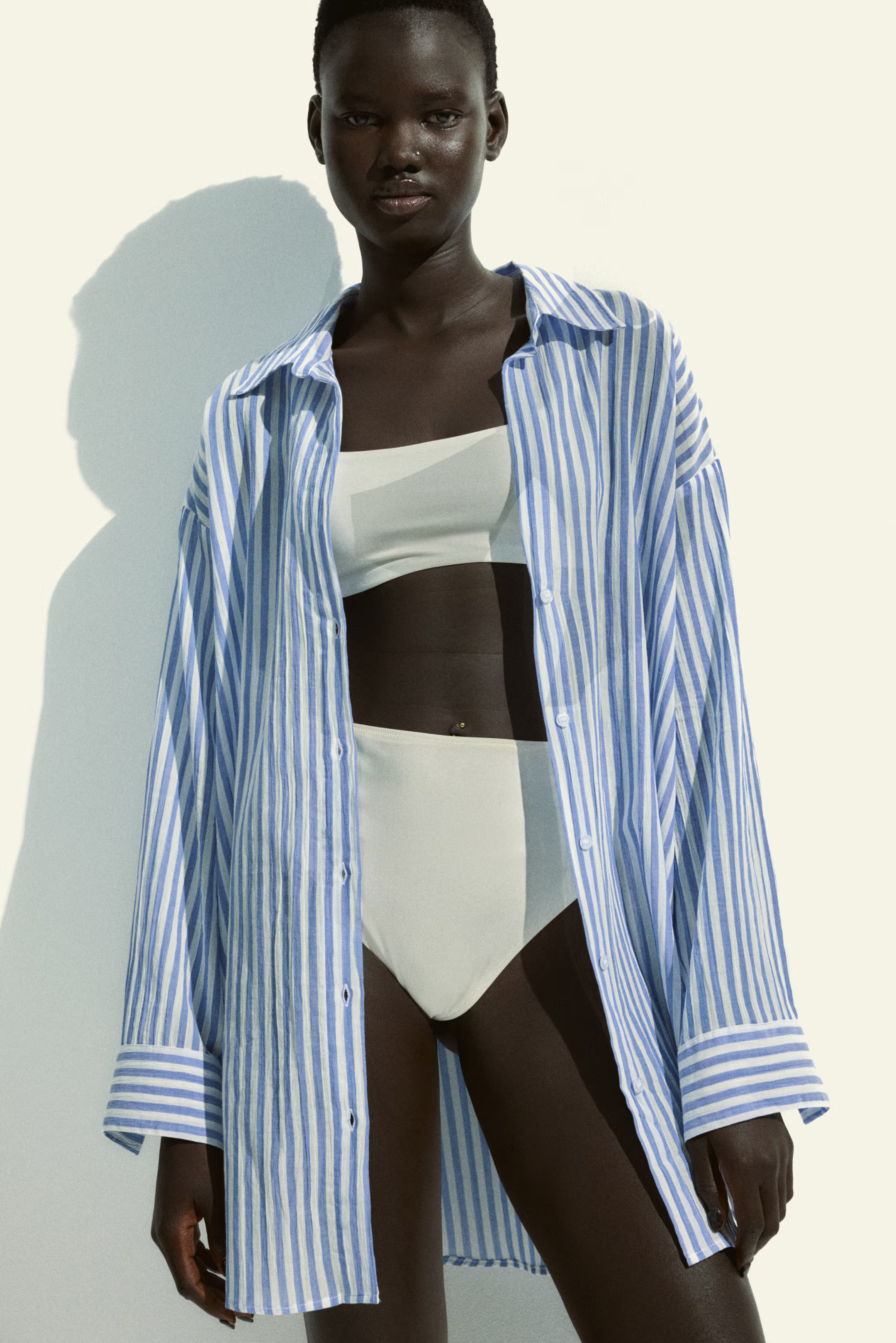 Loose-Fit Beach Shirt - Light blue/striped - Ladies | H&M US | H&M (US + CA)