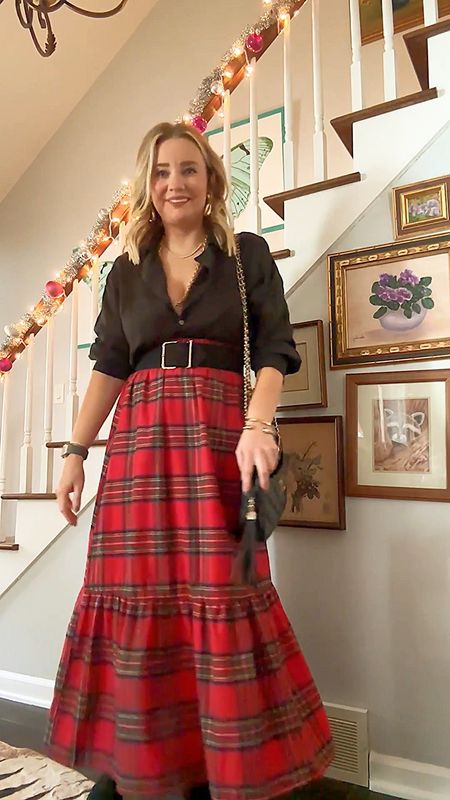Skirt or dress? Two festive Holiday looks ❄️ which do you like better? 

#LTKfindsunder50 #LTKfindsunder100 #LTKHoliday