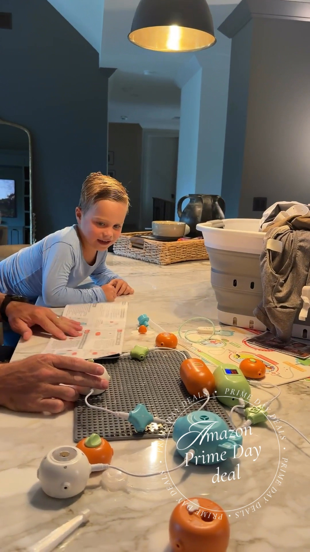 Almost 20% off this STEM science kit that the boys love! Perfect rainy day activity— It’s an electronic exploration kit with over 420 projects! Great educational gift idea as well!
