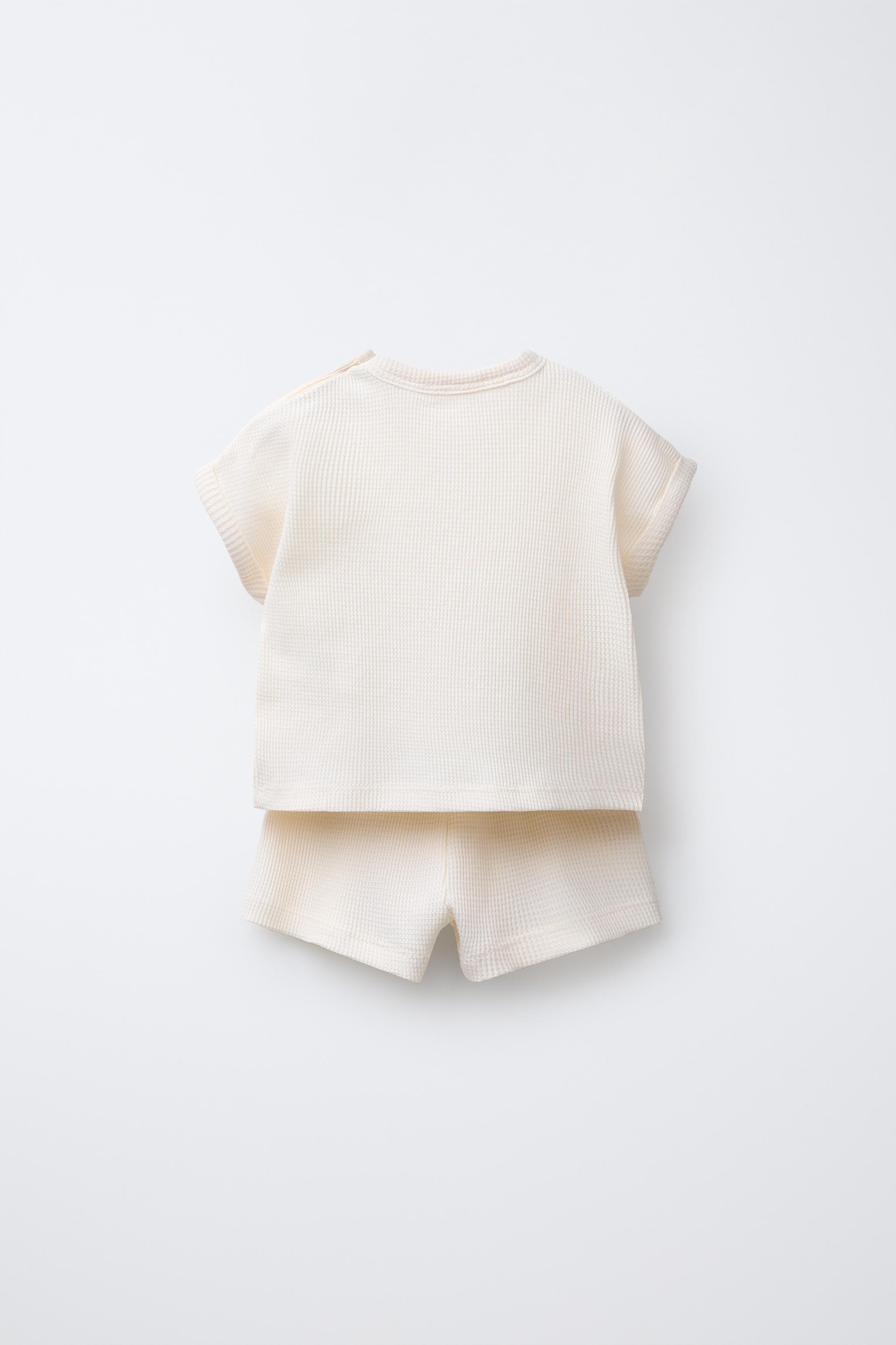 PLAIN WAFFLE T-SHIRT AND BERMUDA SET | Zara US