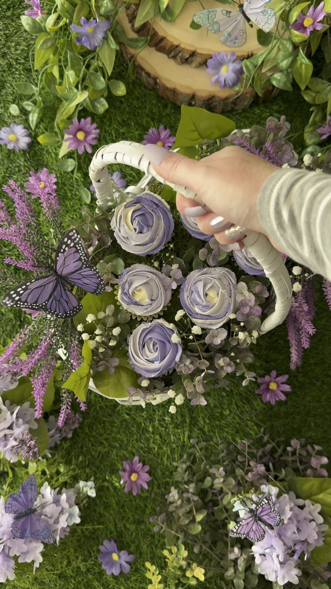 AD This cupcake bouquet is perfect for mom on Mother’s Day using all Michael’s Stores products! 

#LTKVideo #LTKparties #LTKSeasonal