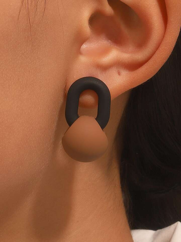 Two Tone Geometric Decor Earrings | SHEIN