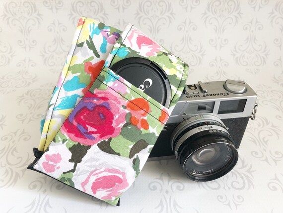 DSLR Camera Strap with Lens Cap Pocket, Photographer Gift Wedding - Watercolor Floral | Etsy (US)
