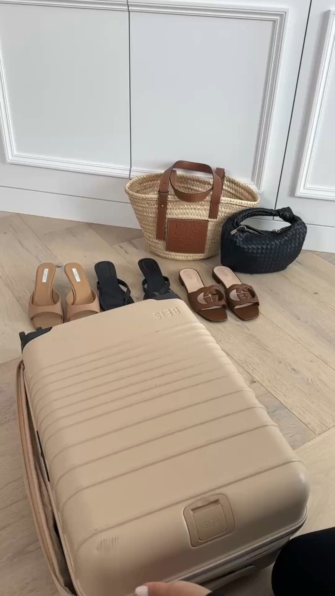 20% OFF REVOLVE SALE today only!! Use code HAPPY20 to save! My go-to carry-on suit case it’s lightweight, fits so much and has a built in weight indicator 🤩

Revolve sale
Travel essentials 
Beis suitcase 
Airport essentials 

#LTKSeasonal #LTKTravel #LTKSaleAlert