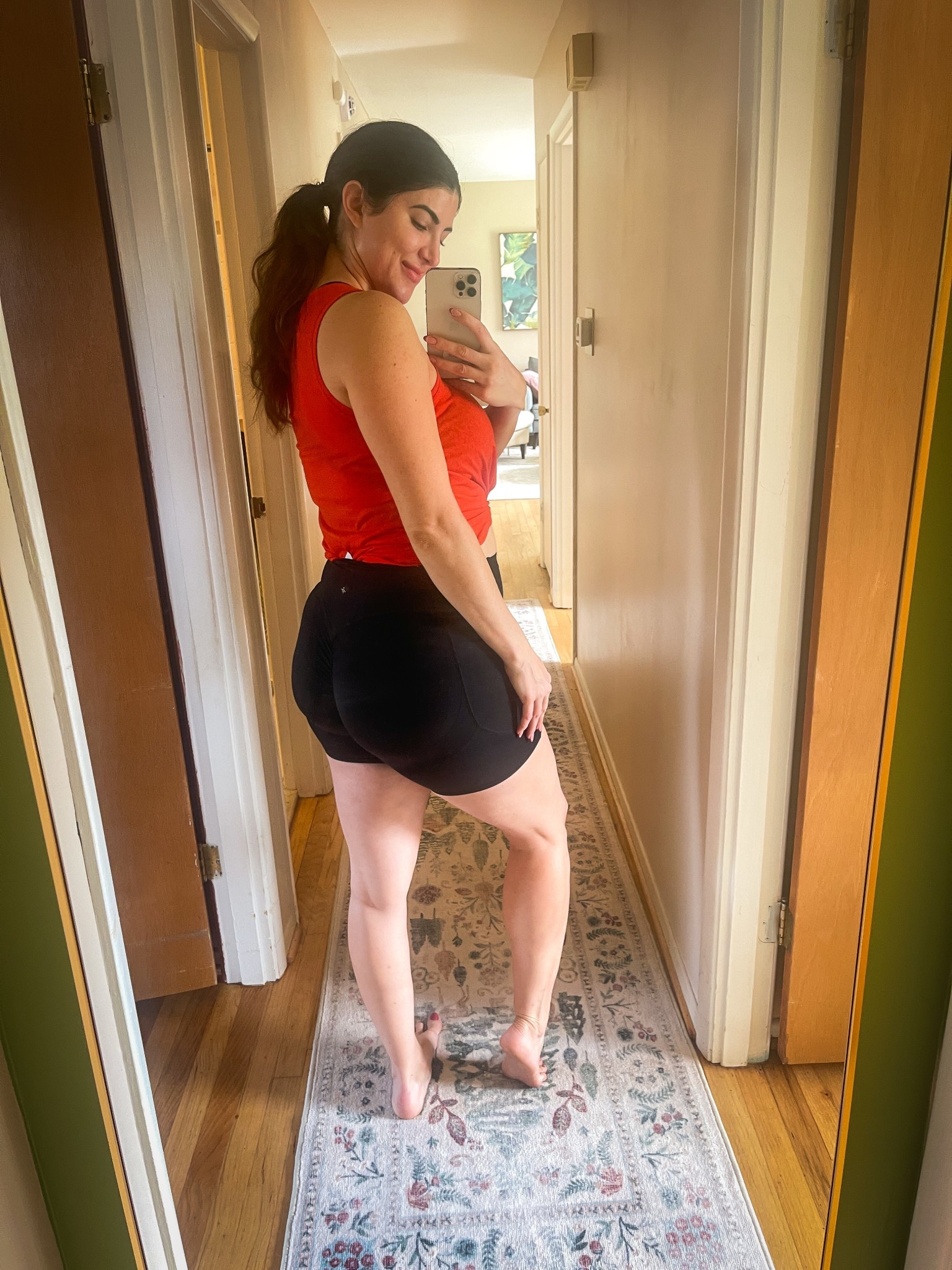 The best booty shaping workout shorts by @halara. 



#LTKActive