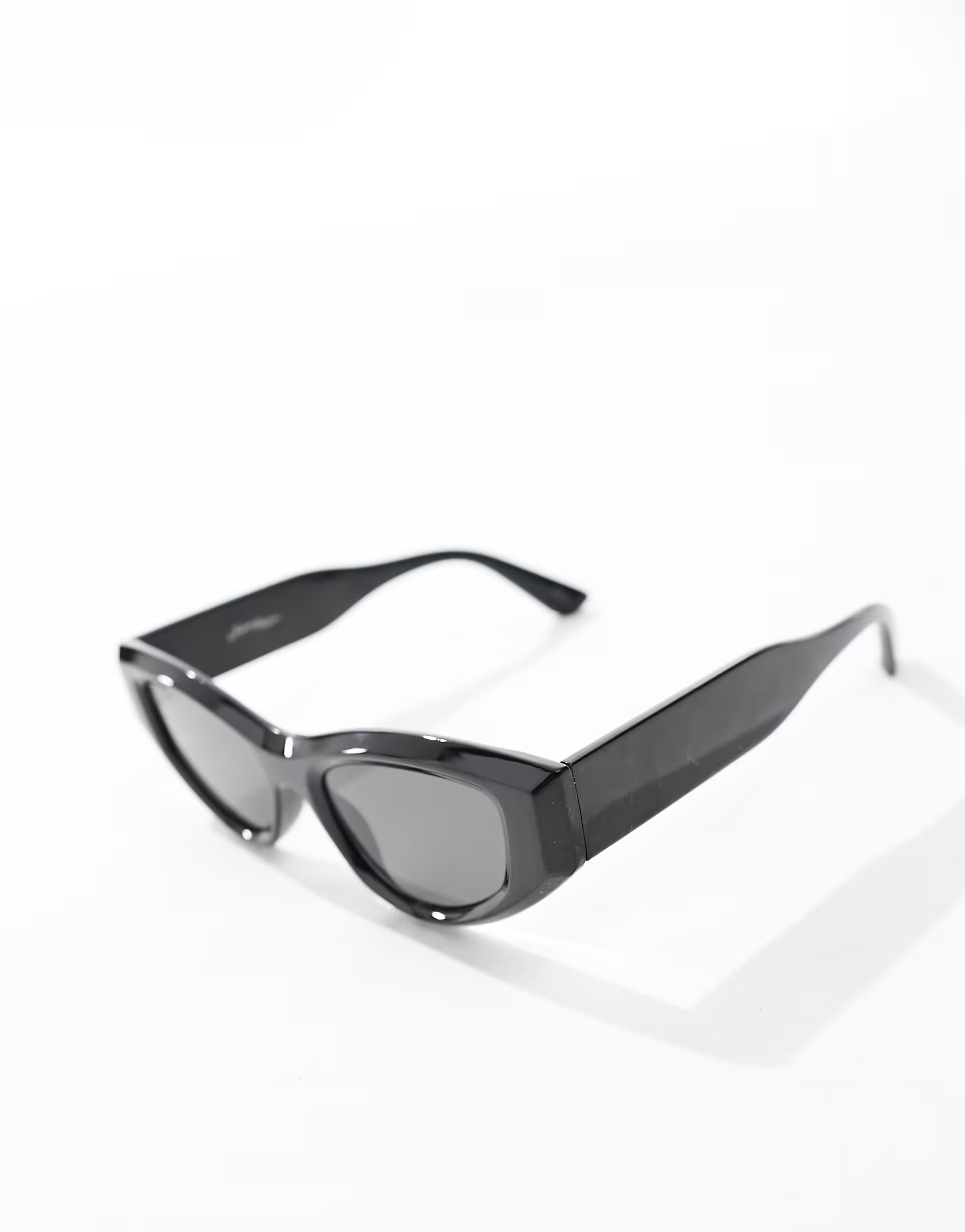 Jeepers Peepers - Lunettes de soleil à monture fine yeux de chat - Noir | ASOS (Global)