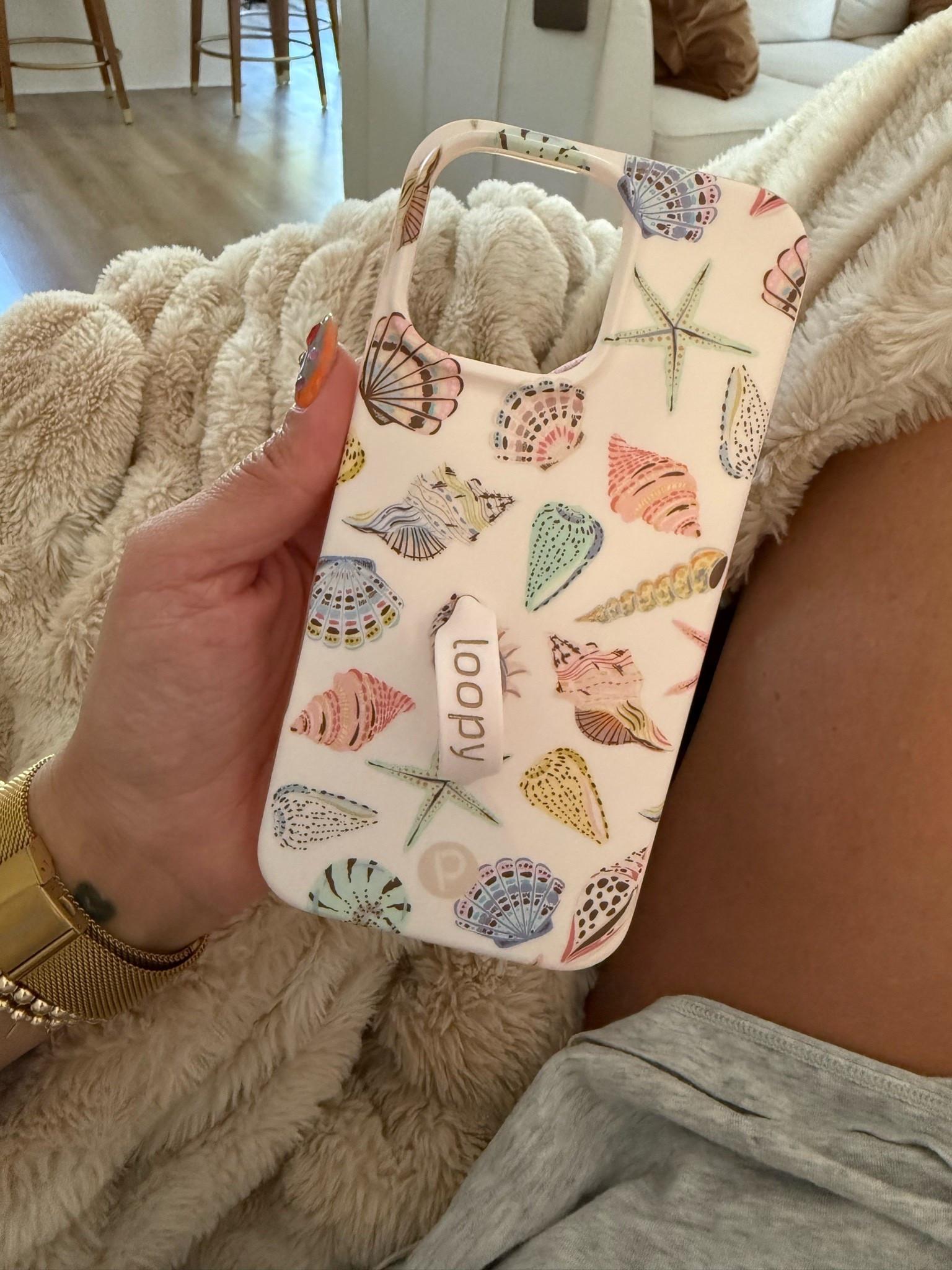 The cutest phone case for Summer everyone loves a loopy

#LTKootd #LTKmomlife #LTKSeasonal