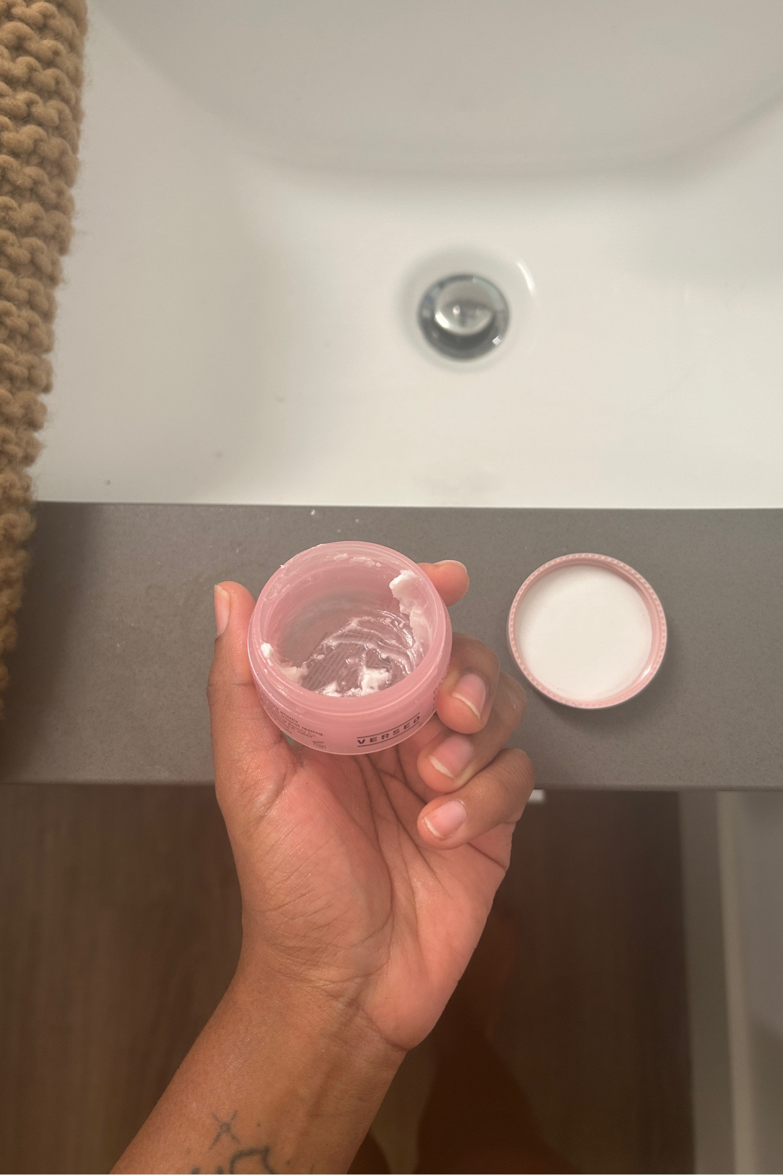 😟😭my face wash is almost empty - this versed facial cleansing balm makes my skin feel so damn good. imma have to run back to the store and restock asap #versed #skincarehaul #selfloveclub

#LTKBeauty #LTKSaleAlert #LTKStyleTip