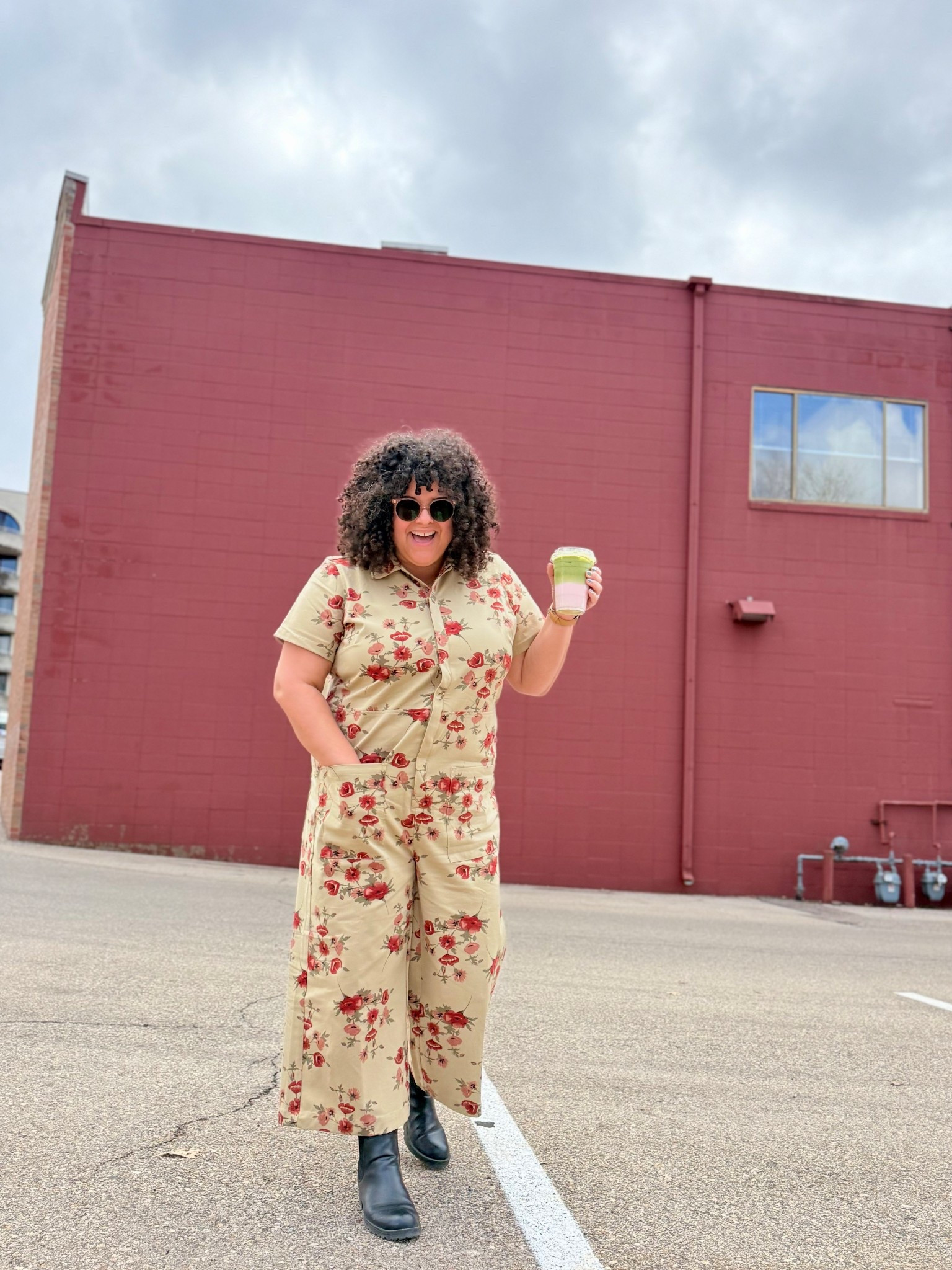 Was eyeing up this jumpsuit for weeks…#USPartner

Finally snagged it as part of Universal Standard’s End of Season Sale and am so glad I did!

With built in stretch, it is super comfortable and easy to get on and off.

Plus the floral pattern definitely stands out and commands attention!

Get it before it’s gone.

It’s my third Kate Jumpsuit if that tells you anything about how much I love this piece.

I sized up to a M (18-20) in this. I find it is more comfortable than my regular S (14-16) particularly when sitting so it doesn’t gape.

#LTKootd #LTKOver40 #LTKPlusSize
