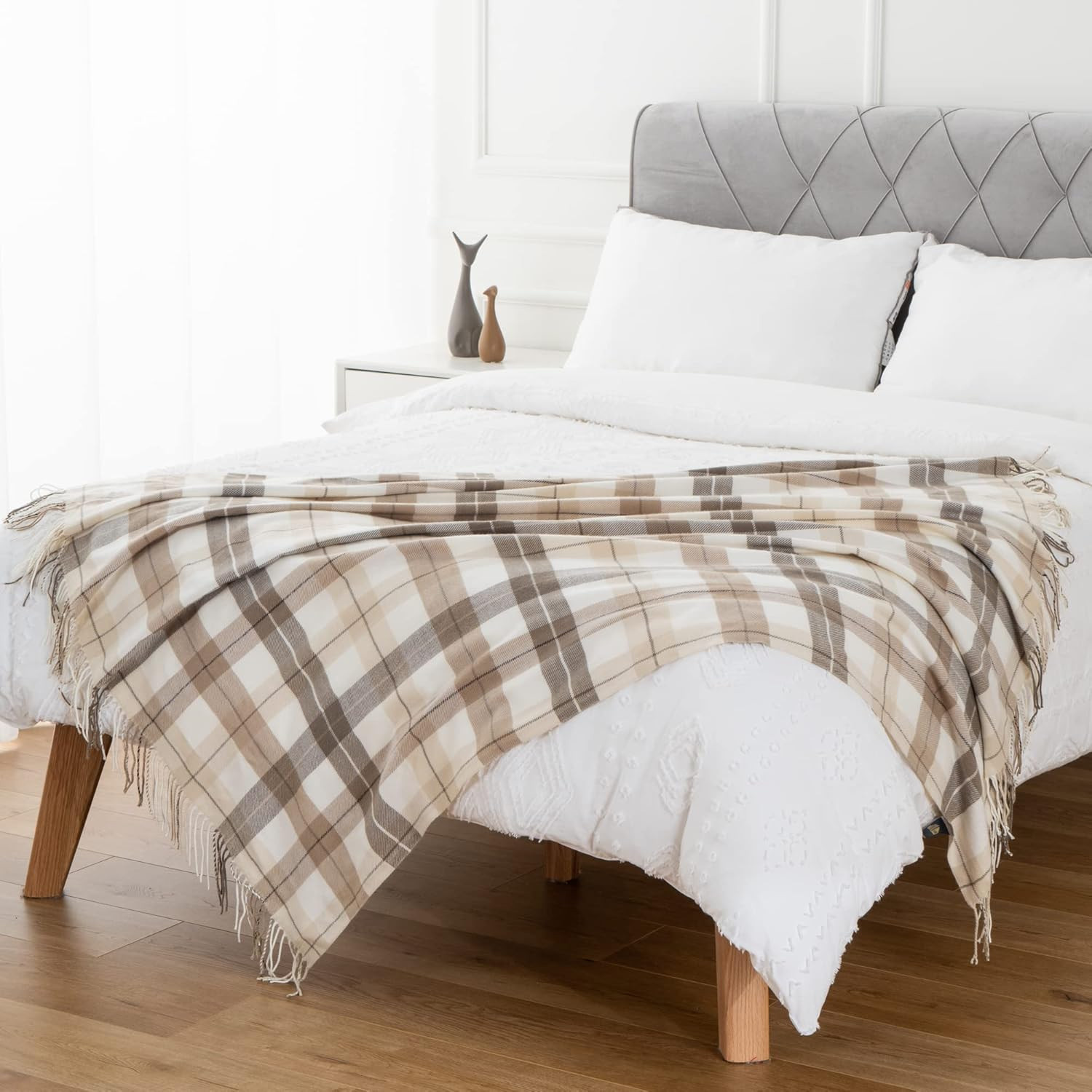 BATTILO HOME Buffalo Plaid Throw Blanket for Couch - Farmhouse Check Pattern - Soft Woven with De... | Amazon (US)