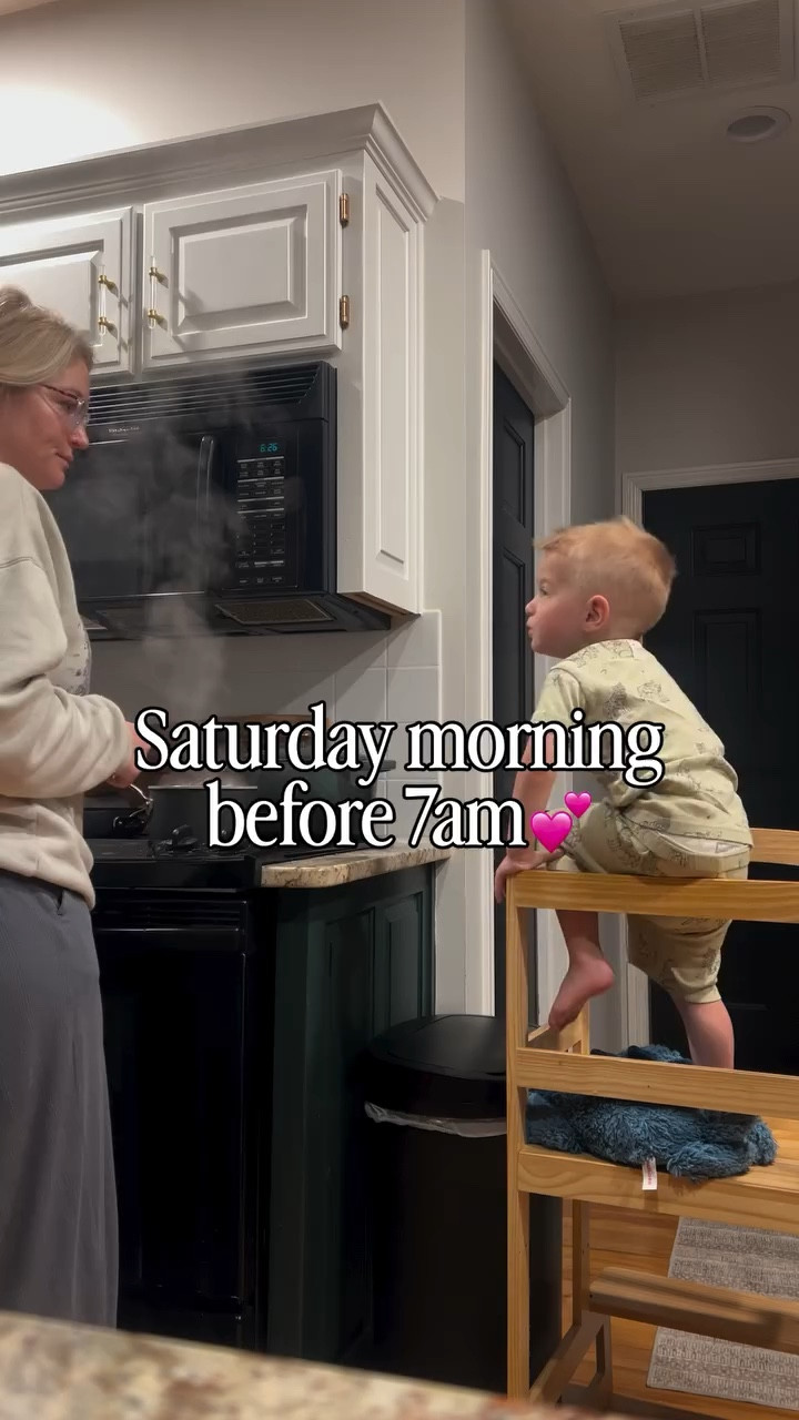 We’ve had a busy morning (Ted is still 😴) and a busier weekend ahead ☀️

#momlife #toddlermom #accountability #homeworkouts #javvycoffee

#LTKmomlife #LTKmorningroutine #LTKdayinmylife