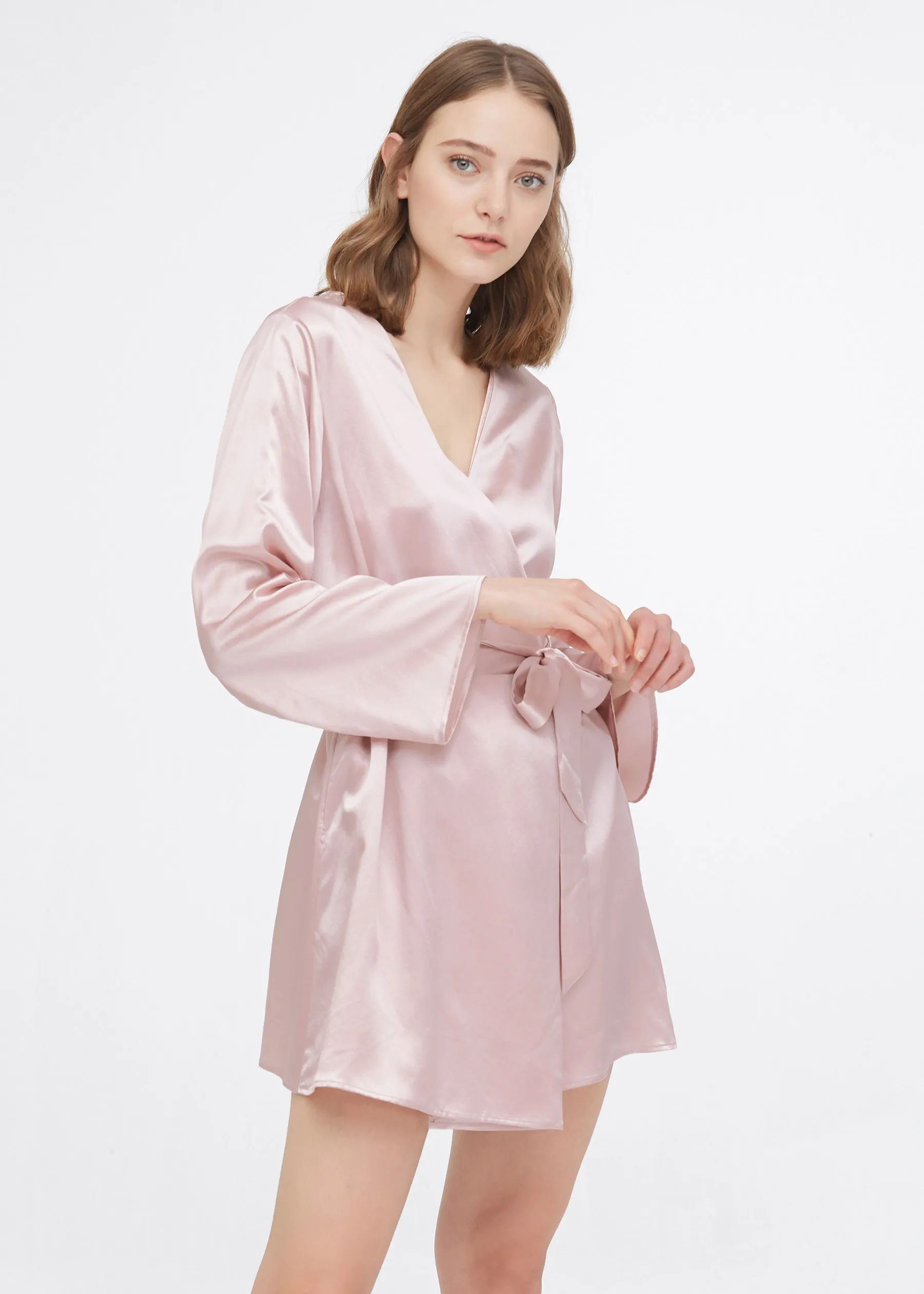 22 Momme Loose Collarless Silk Robe | LilySilk