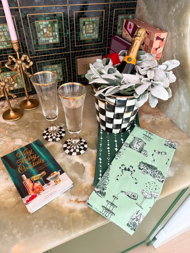 It’s the most wonderful time of the year ❤️ love these new @belk X Sewing Down South holiday decor items   

 #LTKHoliday