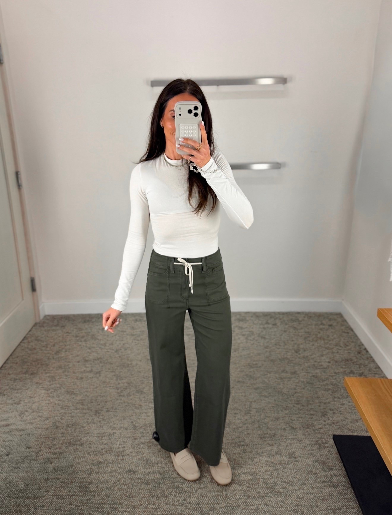 Green pants, elevated chic style, workwear pants, tight long sleeve, elevated everyday wear, annabrstyle 

#LTKSeasonal #LTKootd