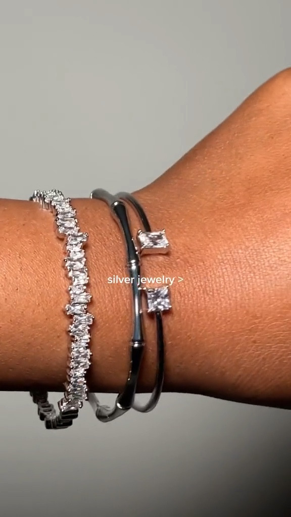 obsessed with these bracelets. 

#LTKFind #LTKGiftGuide