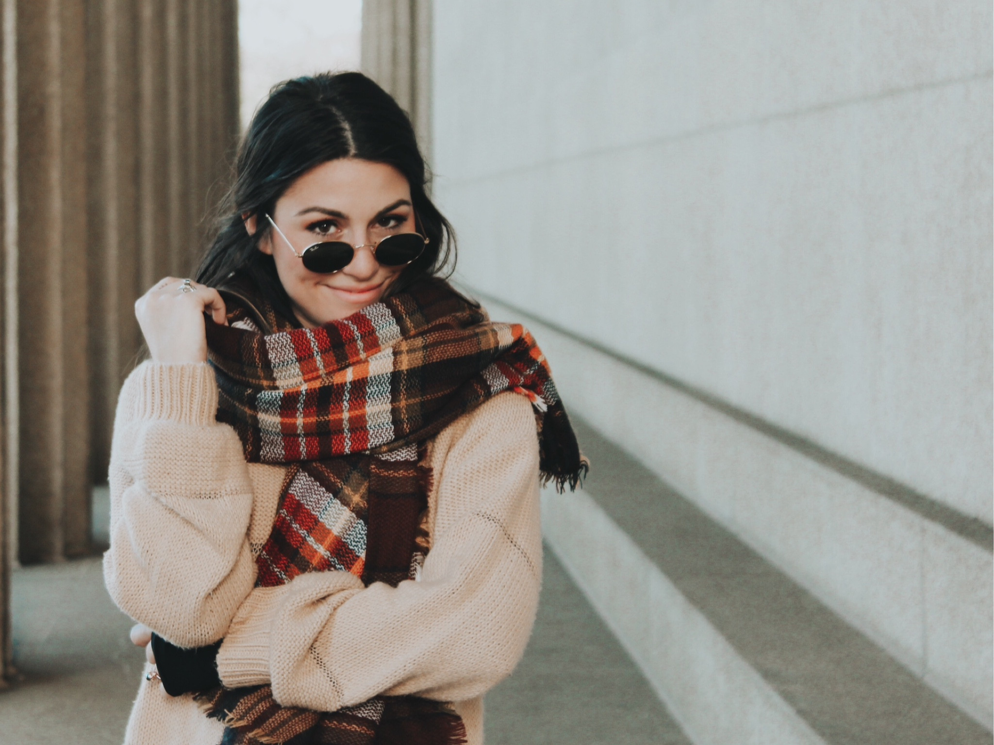 Get Cozy This Fall!! I’ve linked my FAVORITE cream sweaters and scarves for you!

#LTKSeasonal #LTKWorkwear #LTKFindsUnder100