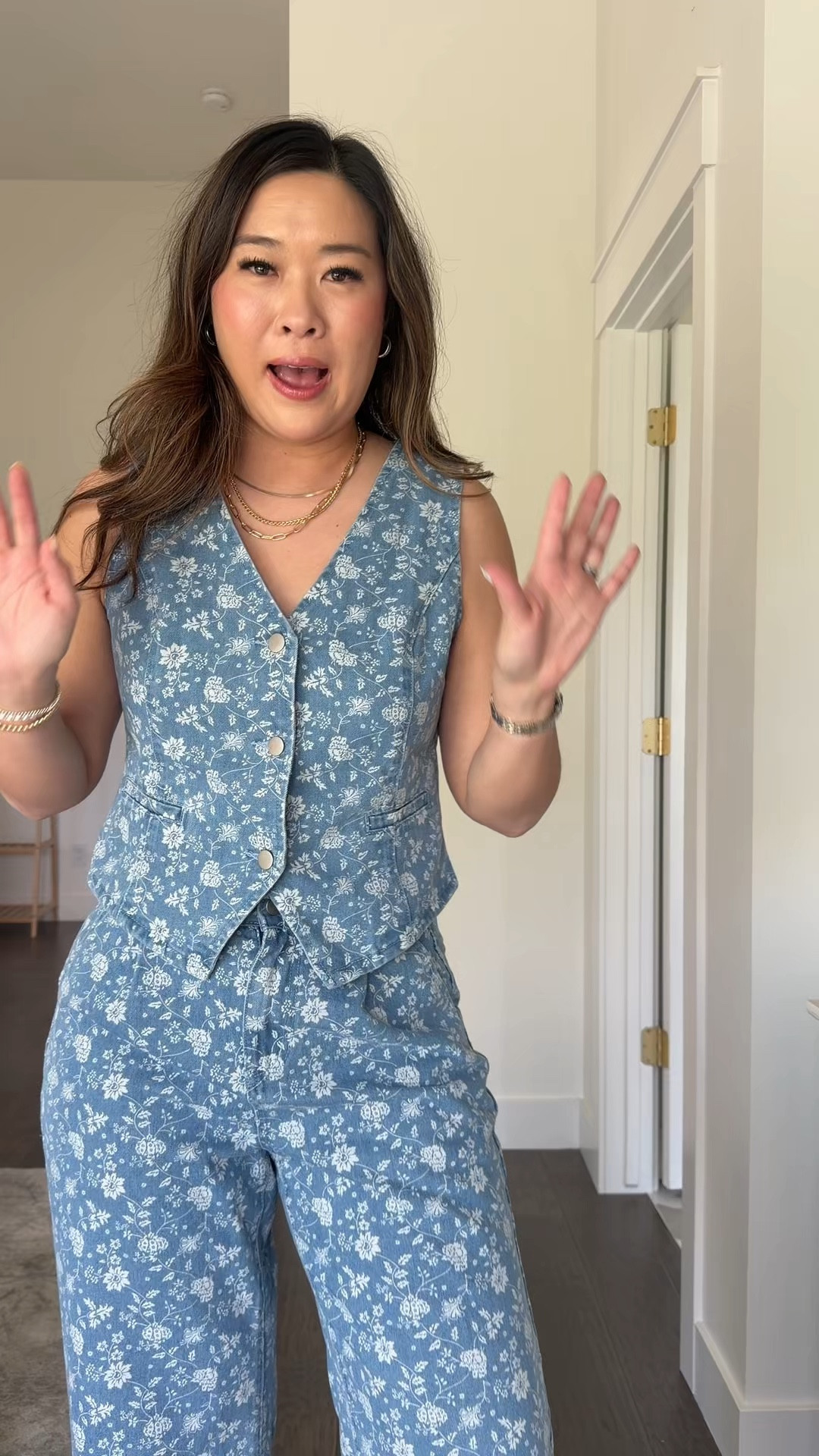 Amazon matching set // denim on denim // floral denim vest // country concert 

#LTKootd #LTKPetite #LTKSeasonal