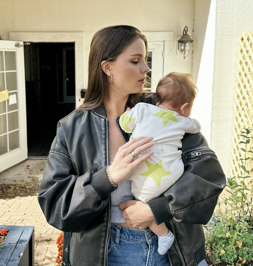 Linked a few similar options for this jacket! A good leather bomber is a must-have in my wardrobe 

 #LTKSeasonal