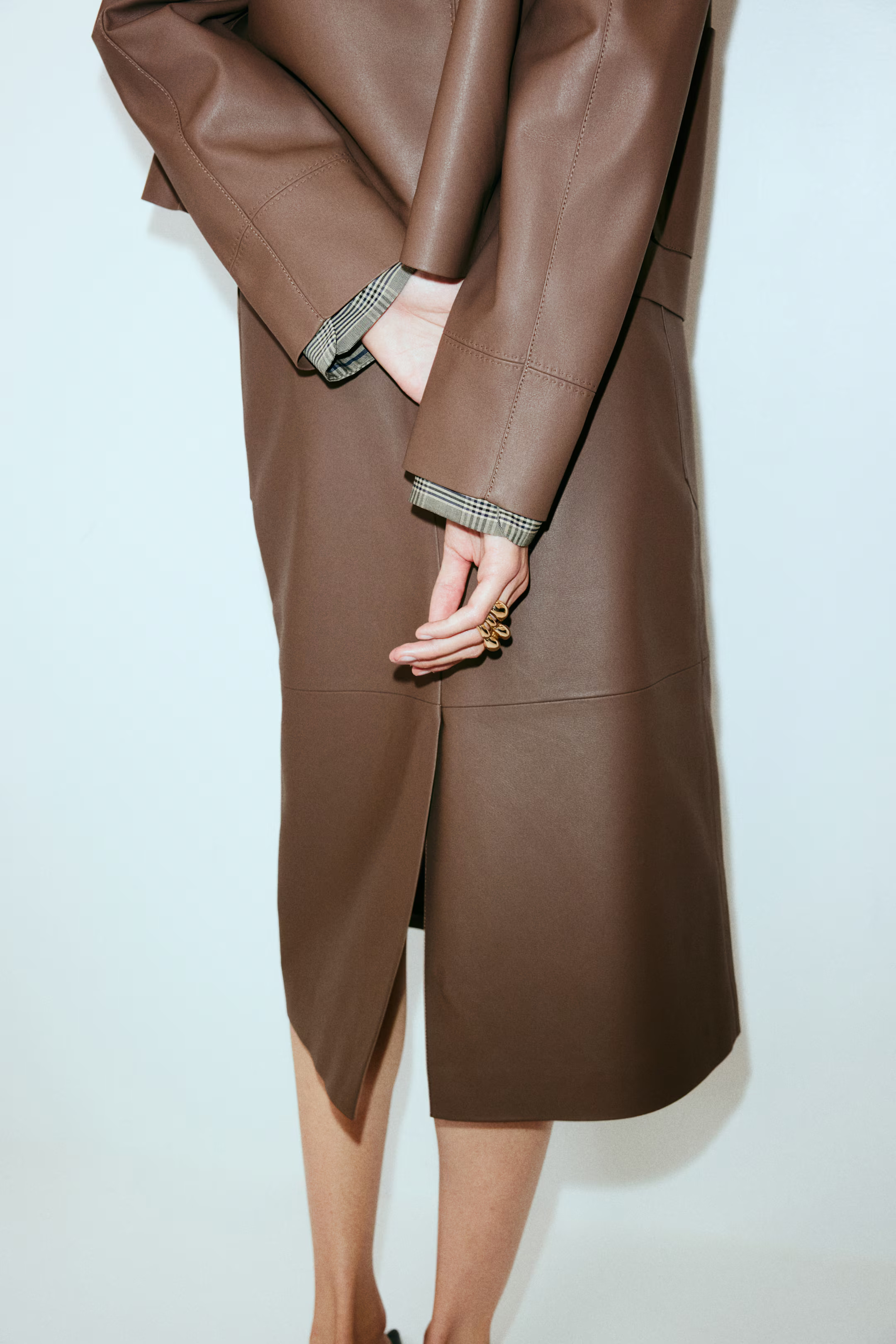 Coated midi skirt | H&M (UK, MY, IN, SG, PH, TW, HK)