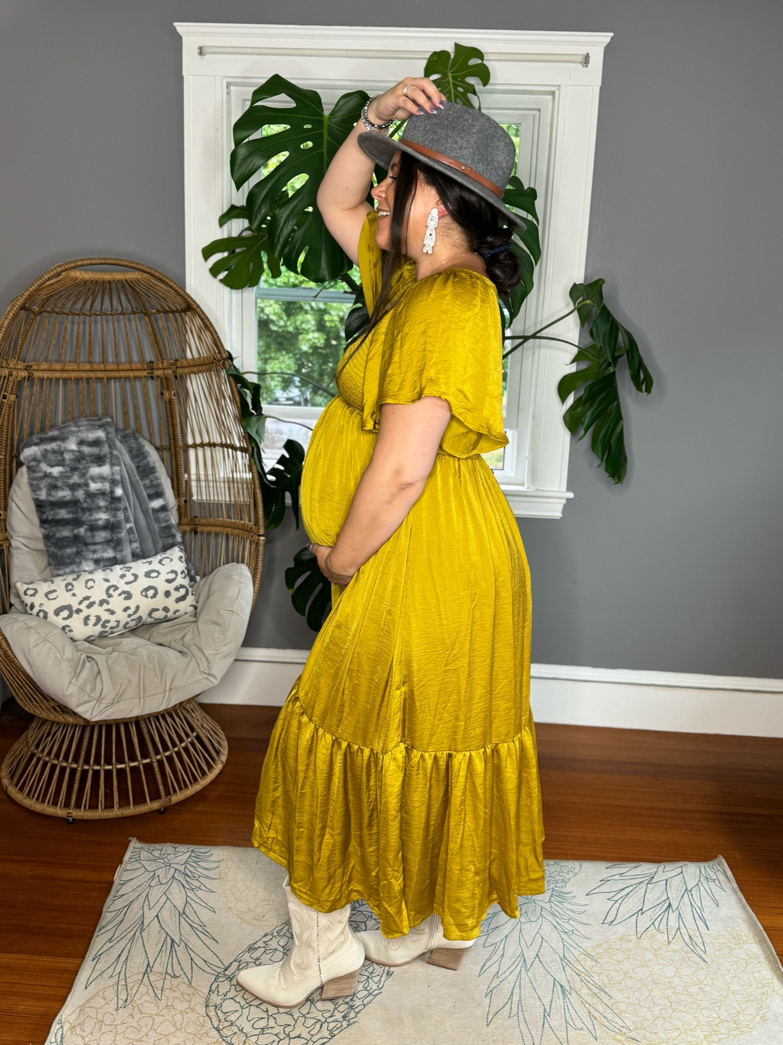 Use code PRINCESSDEB1425 to save $$ on the dress!

#LTKFallSale #LTKSeasonal #LTKBump