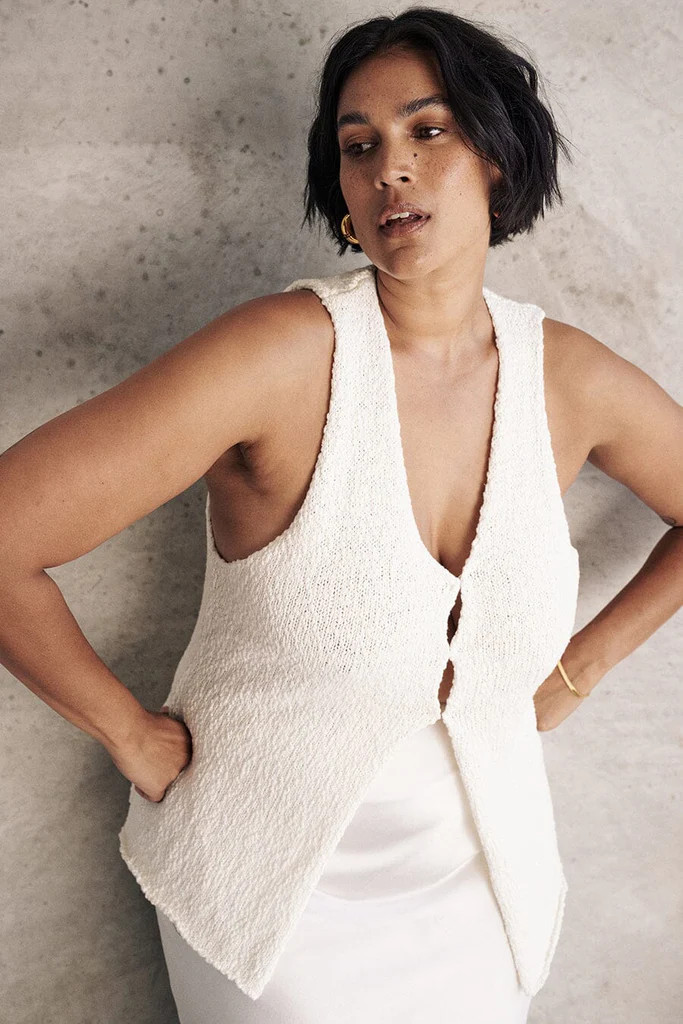 DION OFF WHITE BOUCLE KNIT VEST | DISSH