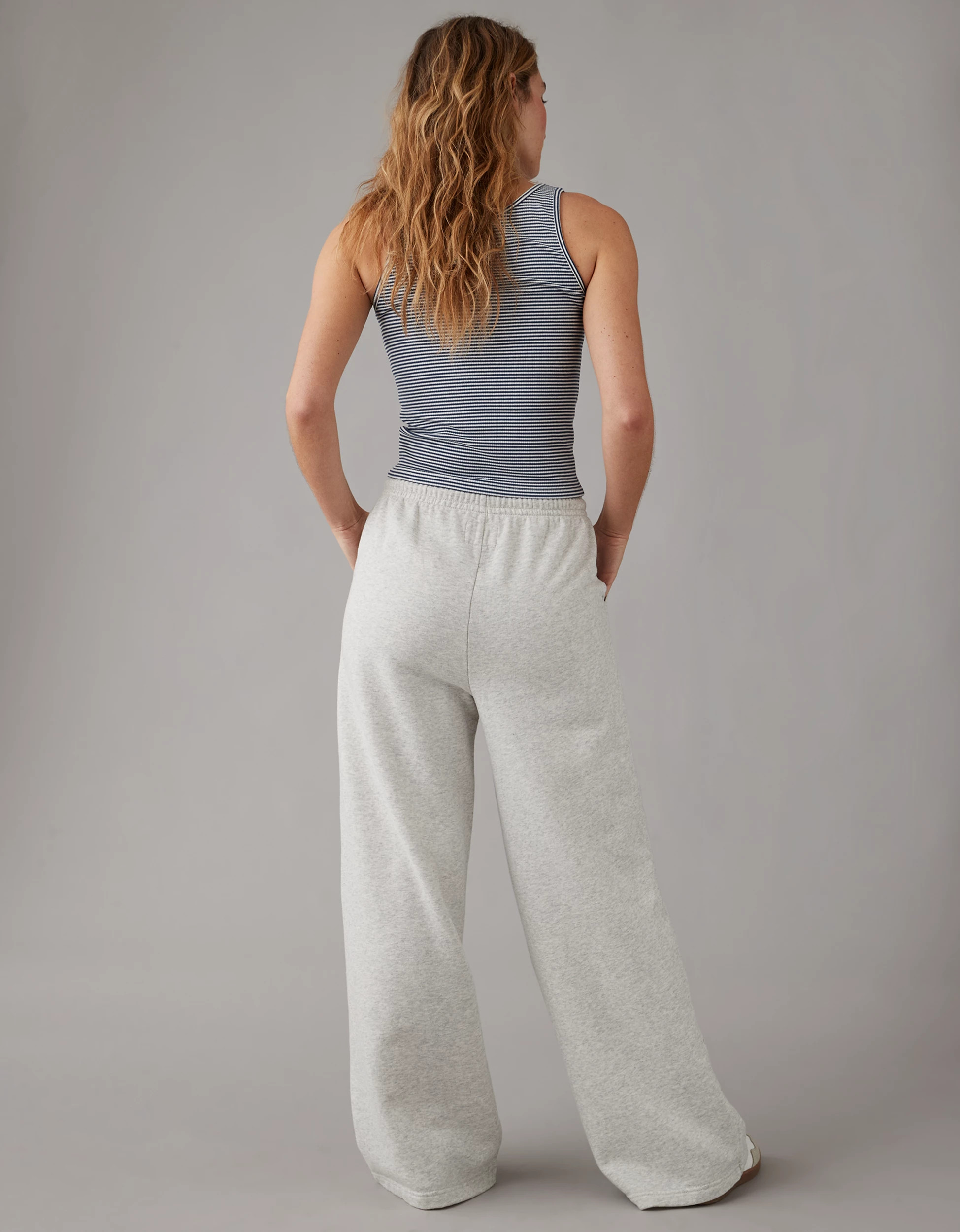 AE High-Waisted Baggy Wide-Leg Sweatpant | American Eagle Outfitters (US & CA)