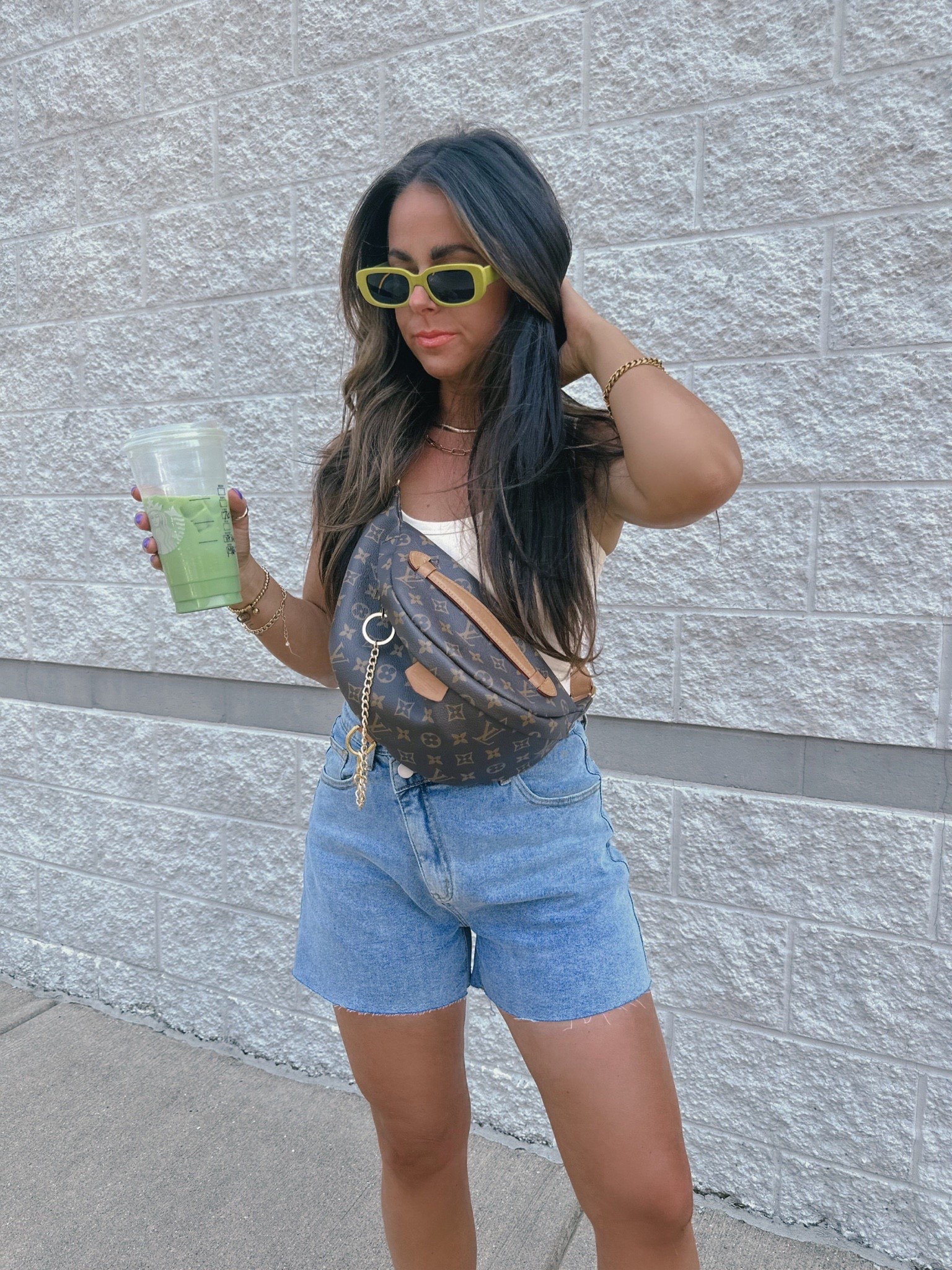How fun are these green sunglasses? 💚✨☀️

#LTKgrwm #LTKootd #LTKdayinmylife