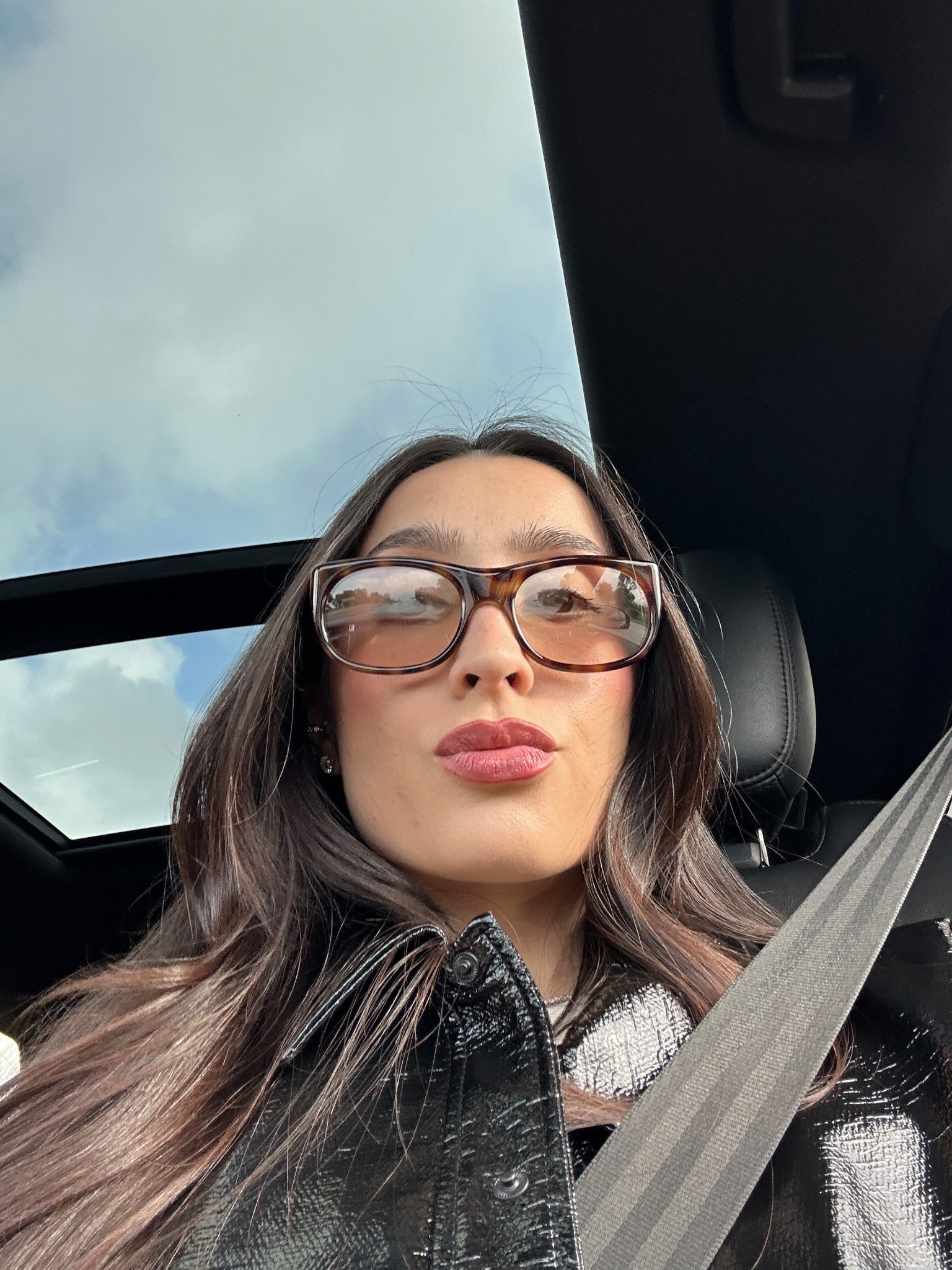 Wearing 2 in this jacket and loveee the patent

#LTKPetite #LTKootd #LTKWorkwear