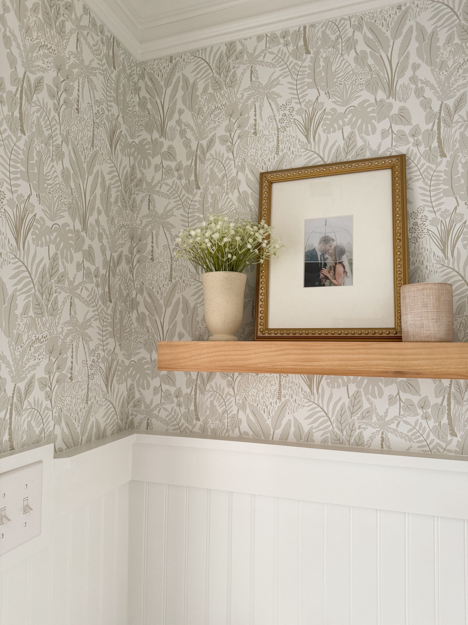 powder room details I love ✨🤍

✨Wood Vanity from @loweshomeimprovement 
✨High beadboard 
✨Fun wallpaper 🐆
✨Dual crown molding 

What is your favorite detail? 😍

Head to the blog to learn more about the DIY process and for all product links. [link in bio]

#lowespartner #lowesproject #aclassyfashionista #bathroomdesign #bathroomdecor #bathroomrenovation #bathroomremodel #powderbathroom #powderroom #powderroomwallpaper #bathroomwallpaper #diyprojects #loweshomeimprovement

#LTKHome