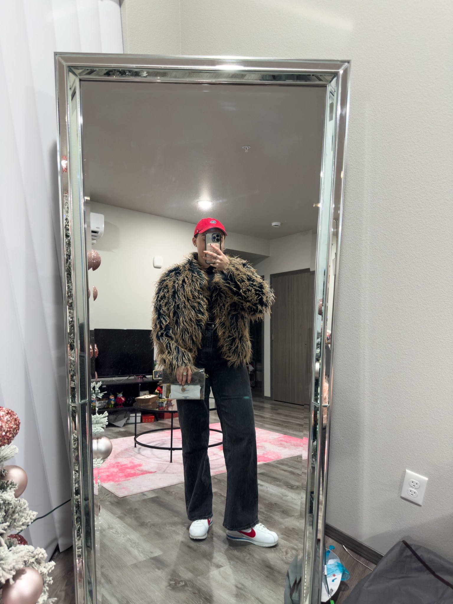 Gonzaga men’s basketball had a game so you know I had to show out 🏀

I’m wearing a M jacket and tee, size 31 jeans and size 9 sneakers

#LTKFindsUnder100 #LTKMidsize #LTKootd