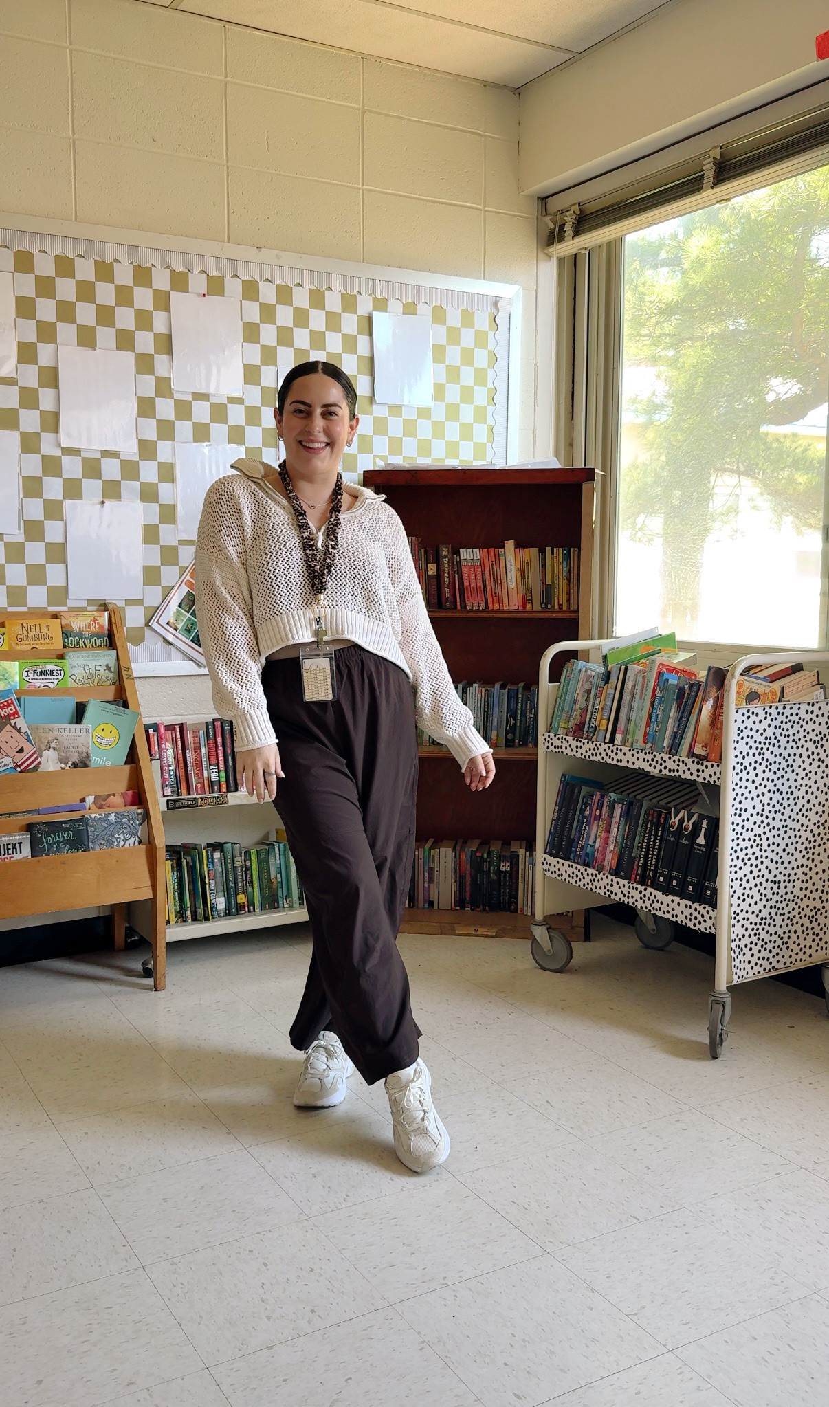 teacher outfit but make it cute 🤍

comfortable enough for a full day in the classroom but still feels elevated, put together, and like me. I’ve been loving easy outfit formulas with comfy pants, chunky knits, and clean sneakers 

linked my favorite teacher outfits, workwear staples, comfy elevated basics, and everyday fashion finds 

 #LTKdayinmylife #LTKootd #LTKWorkwear
