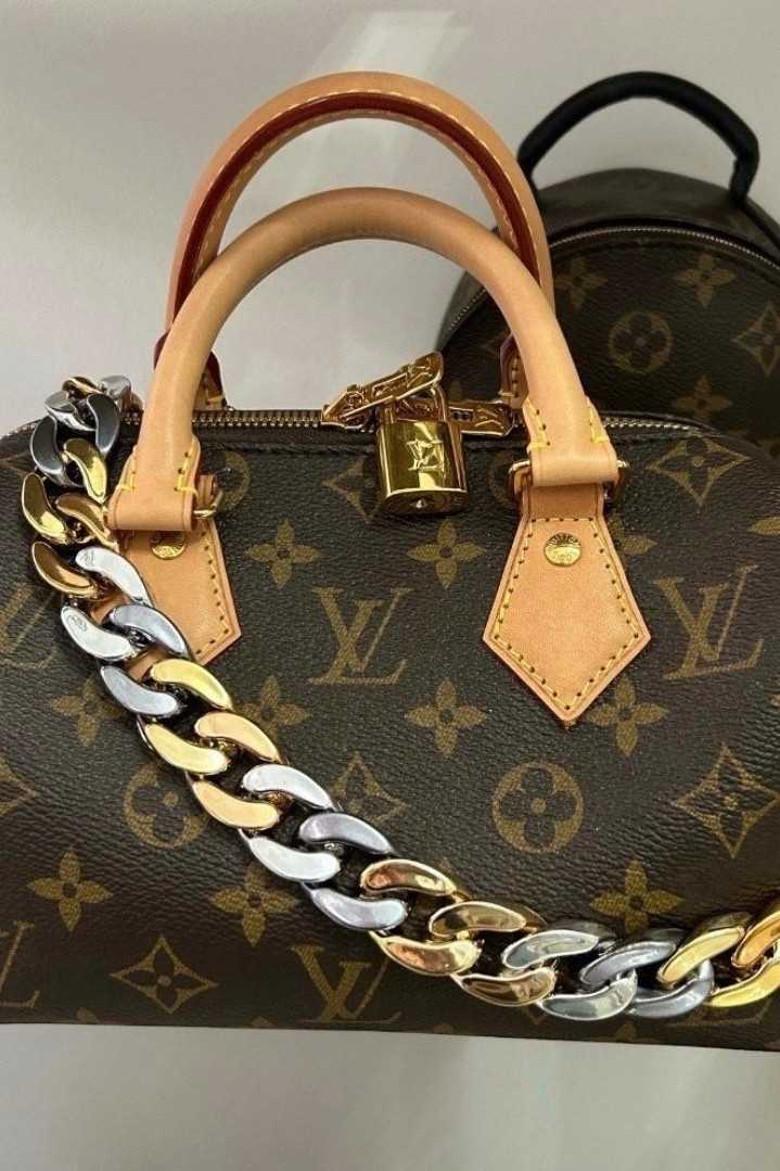 #LTKbag #LTKcanada

#LTKValentine #LTKSeasonal #LTKOver40