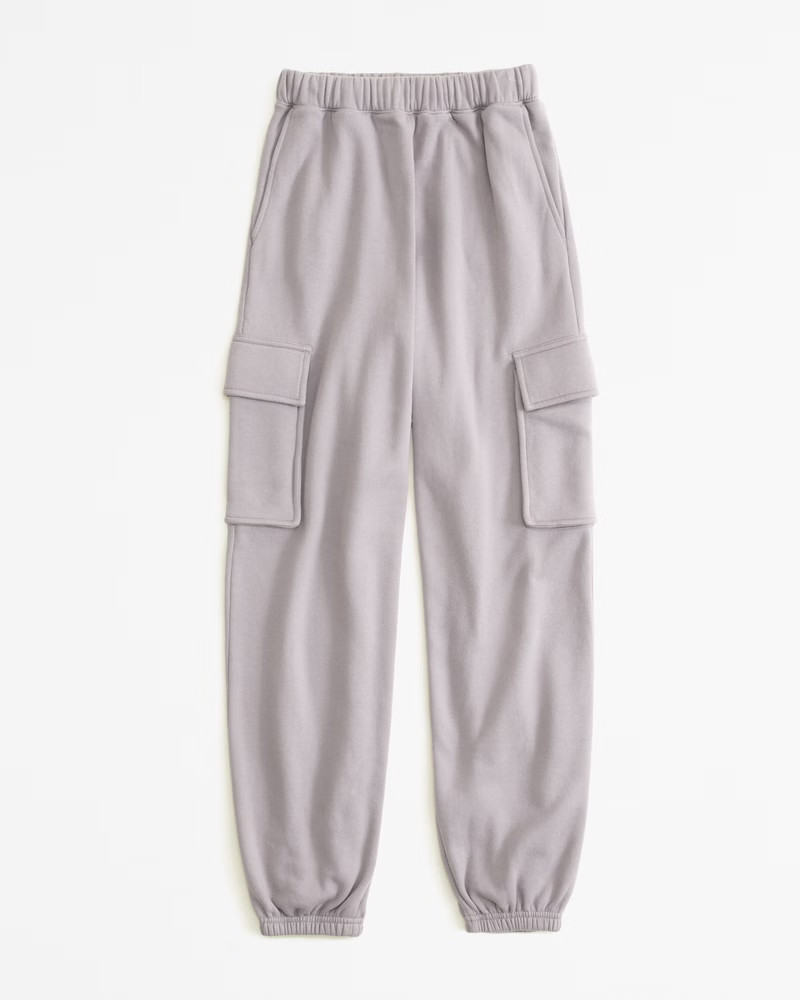Women's Essential Oversized Cargo Sunday Sweatpant | Women's Bottoms | Abercrombie.com | Abercrombie & Fitch (US)