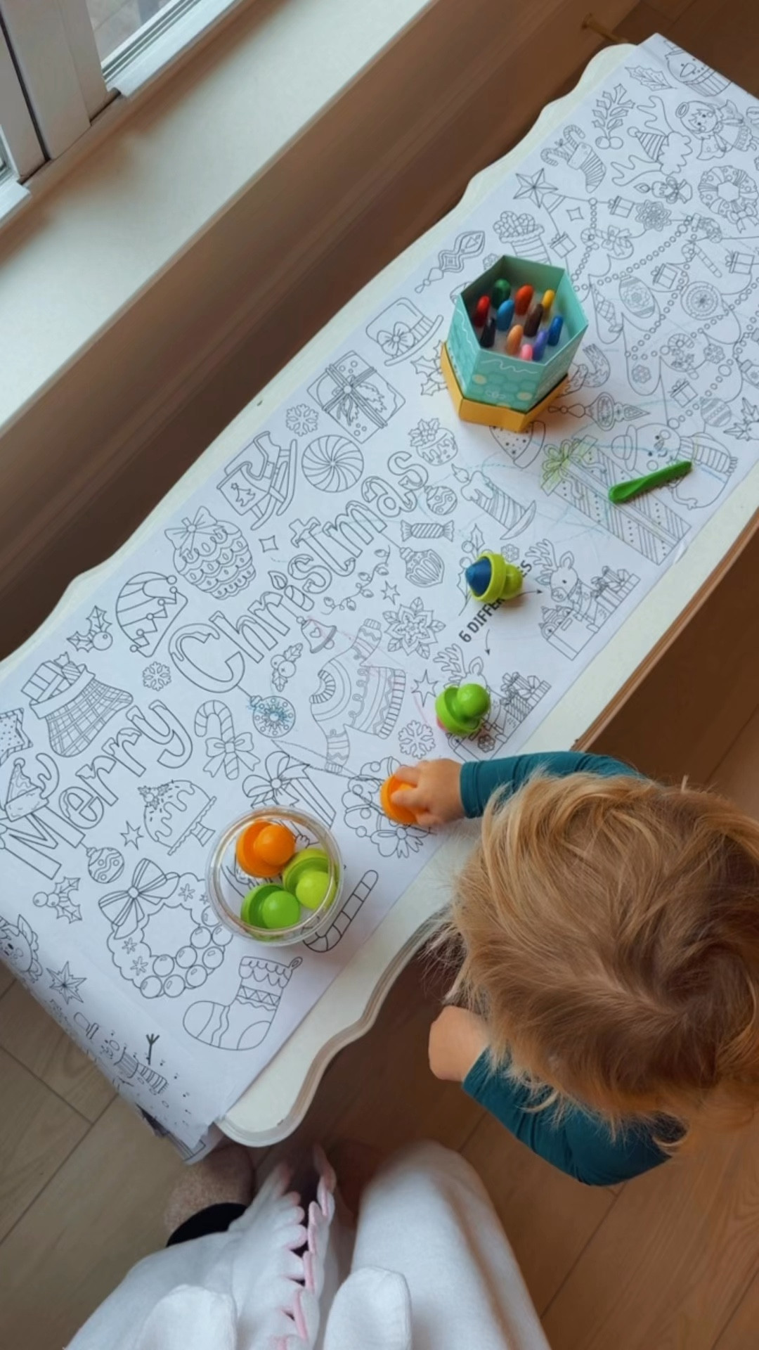 Christmas coloring paper and easy grip crayons for 1 year old! Kid Christmas gift
Amazon Christmas gift
Prime shipping
Non screen time toddler acitvity