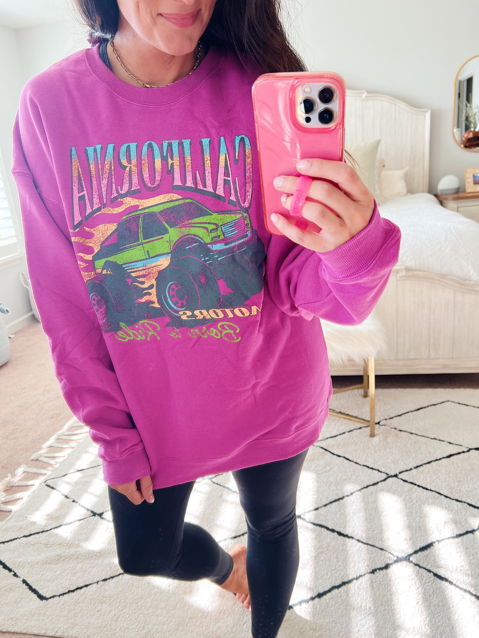 🎯 TARGET TUESDAY 🎯
• size medium top