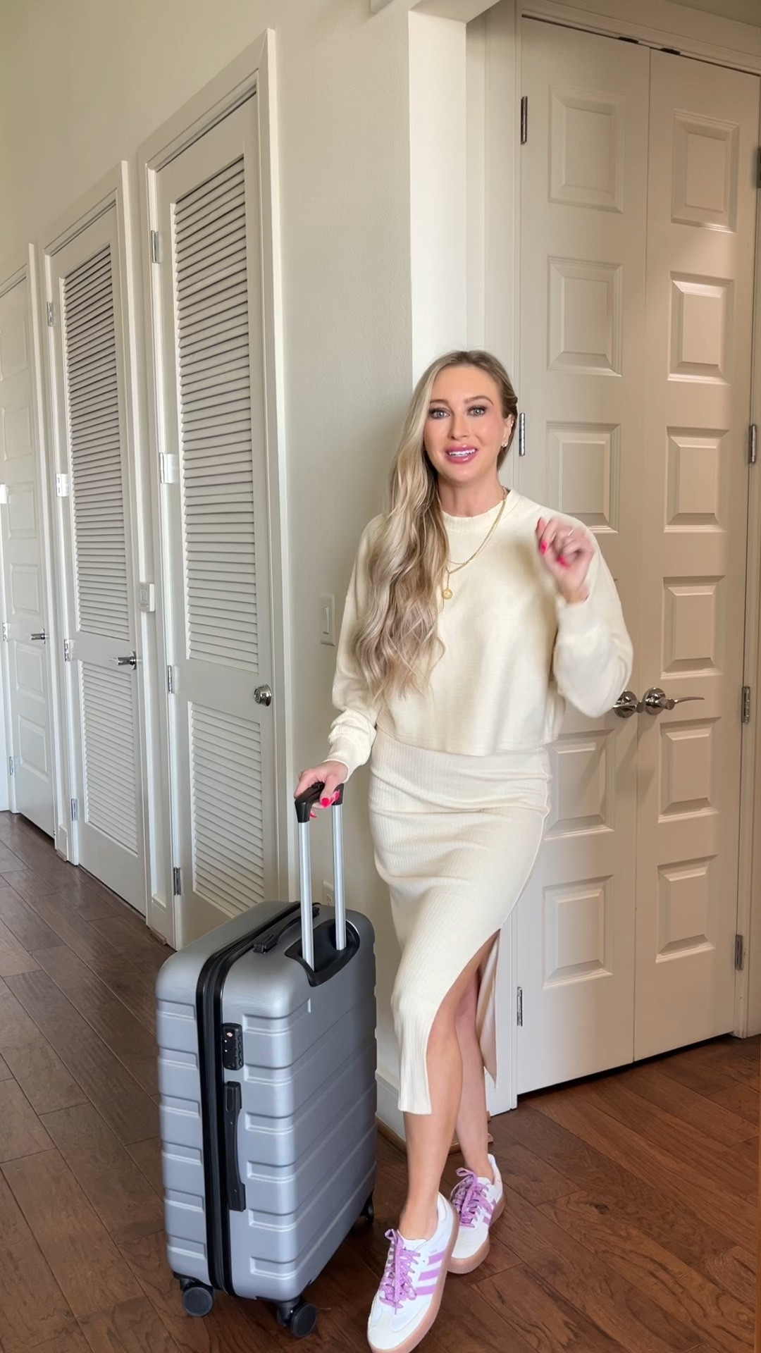 Matching set for travel. Better than a tracksuit. 