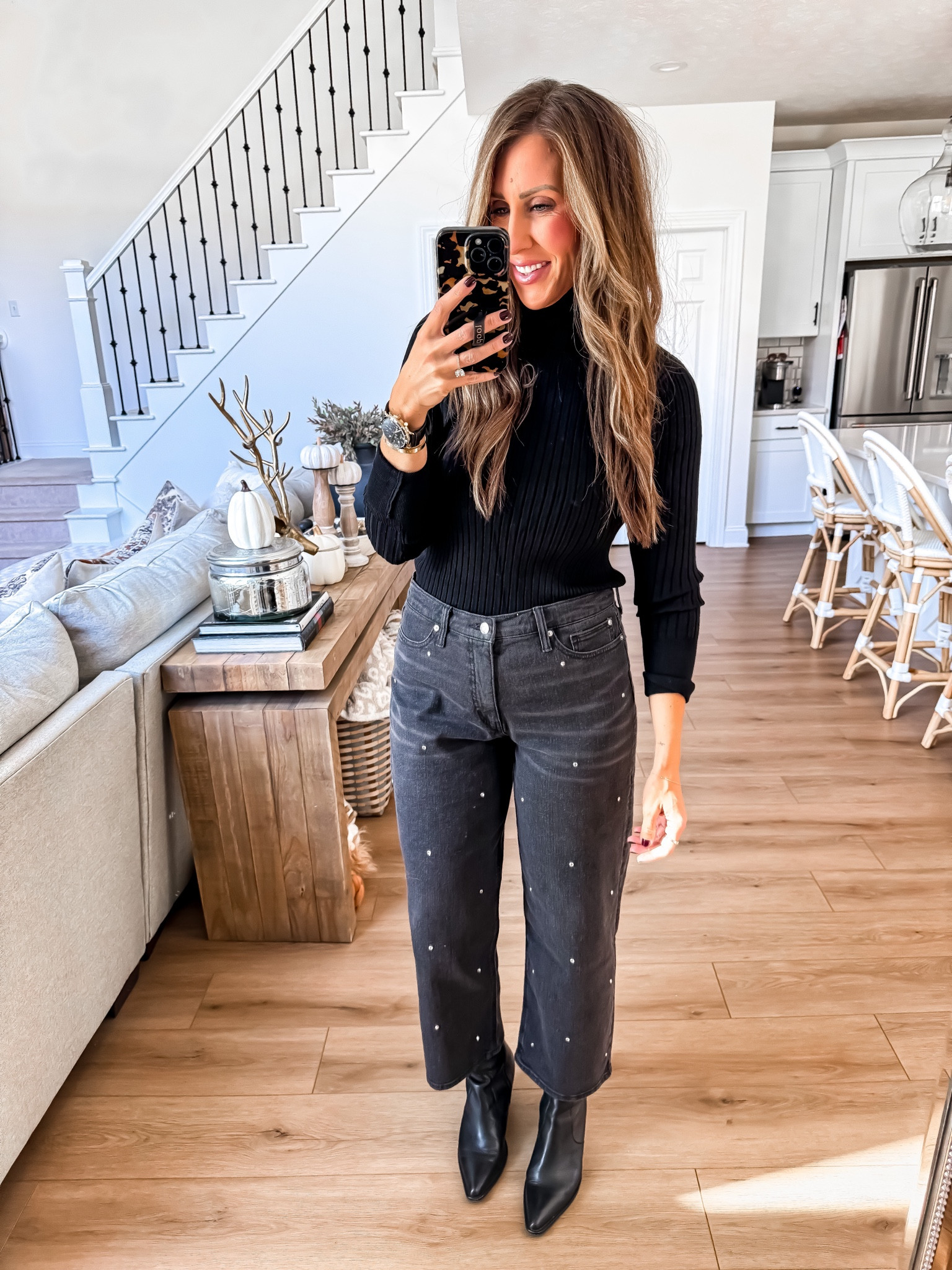 Size 10 Denim 
Sz Medium top 
Embellished denim trend 

#LTKFindsUnder50 #LTKMidsize #LTKSeasonal