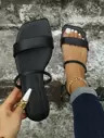 Elegant Outdoors Flat Slippers for Women, Minimalist Two Part Plain Open Toe Slide Sandals | SHEIN