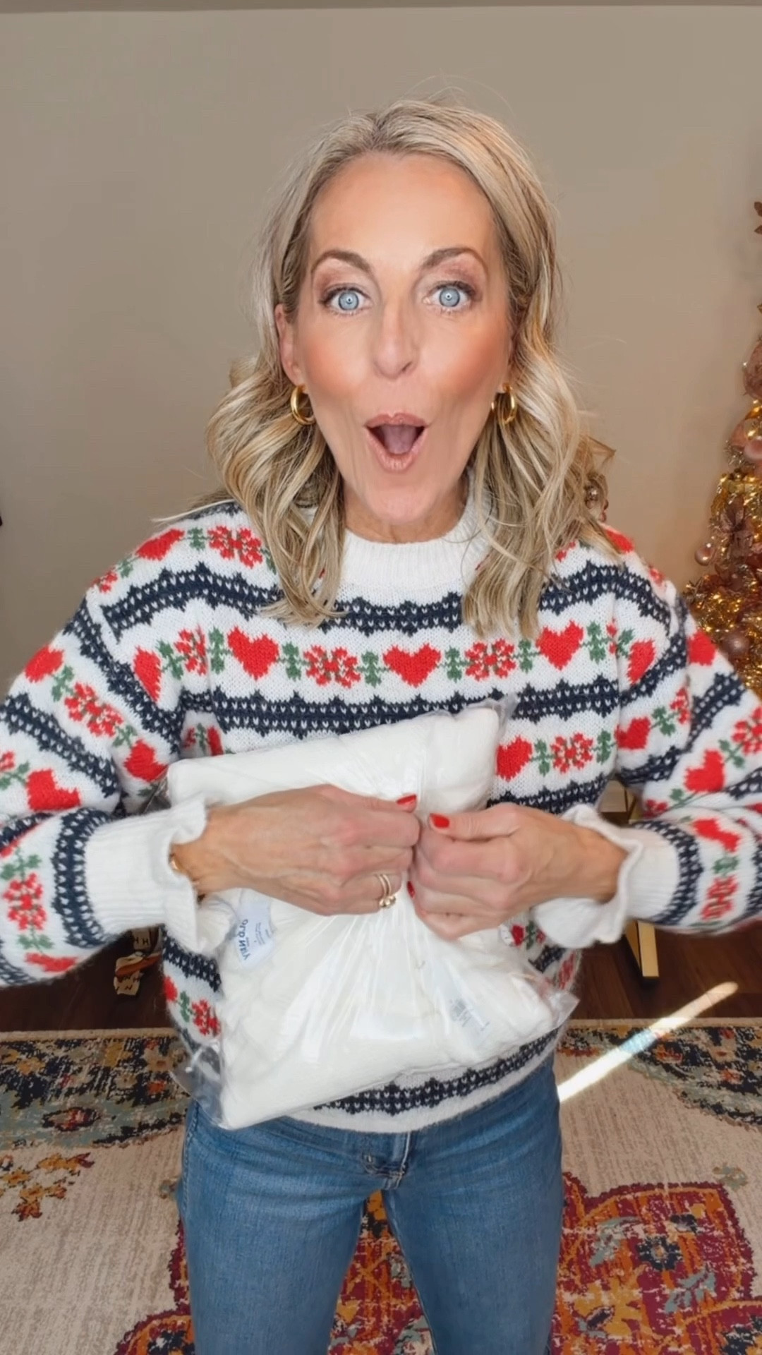 This one is already a favorite 🤍
This long-sleeve mini swing dress is giving effortless charm with a little wow factor—over 2,000 people already have it in their carts for a reason. The billowy sleeves, elastic cuffs, and softly pleated skirt make it flowy, flattering, and so easy to wear.

It comes in two colors and is perfect right now with flats or heels, then later with boots and layers as the seasons change. One of those throw-on-and-feel-good dresses that does all the work for you ✨

Absolutely stunning, easy to style your way, and a definite sell-out risk—don’t wait on this one 💕