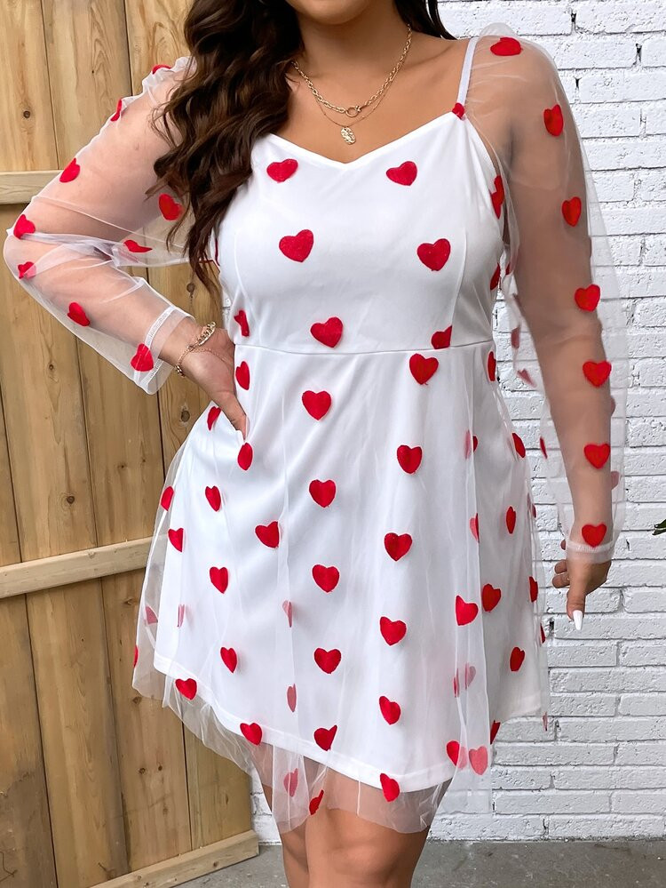 Plus Heart Print Mesh Overlay Sweetheart Neckline Dress | SHEIN