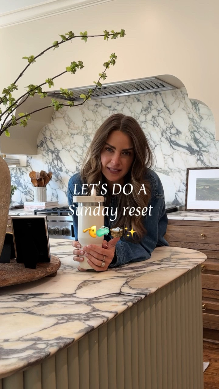 SUNDAY RESET ✨🧺🧽
Size small top & shorts 



#LTKmomlife #LTKvlog