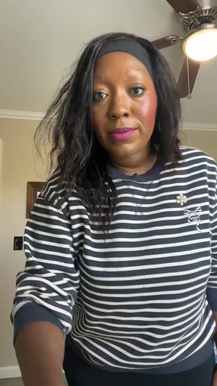 Vacation Day 3 Outfit perfect for exploring the downtown with the family. Links in my LTK #OOTD #momoutfits #vacationoutfit #traveltiktok #momlife @hm @target
@Crocs @Amazon