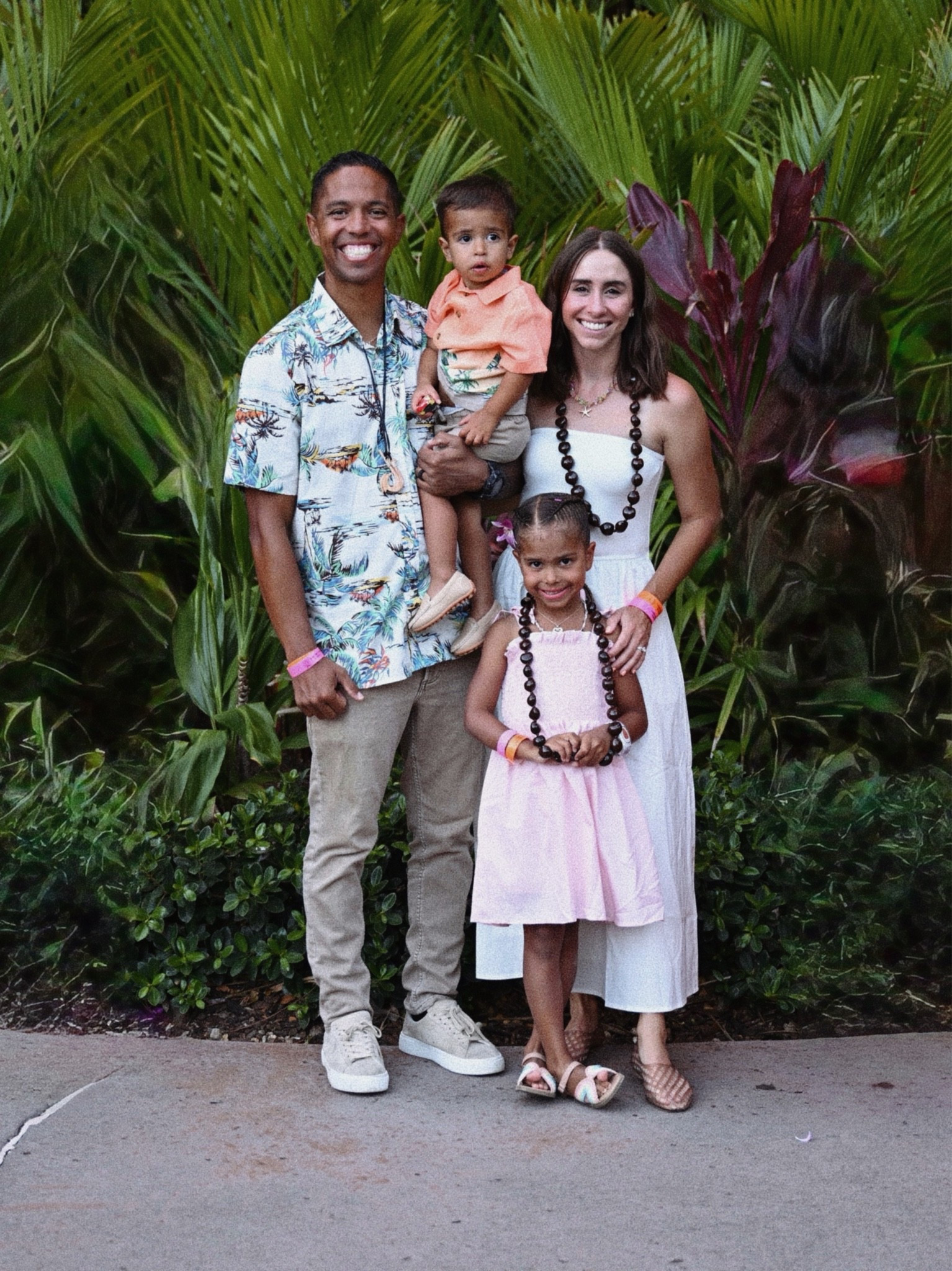 Luau outfits! 🌺🌴 
Linking what I can! 
#hawaii #hawaiiootd #luauootd #disneyaulani

#LTKootd #LTKTravel #LTKMens